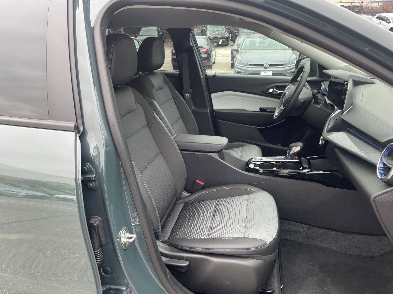 Thumbnail: 2025 Chevrolet Trax - 34