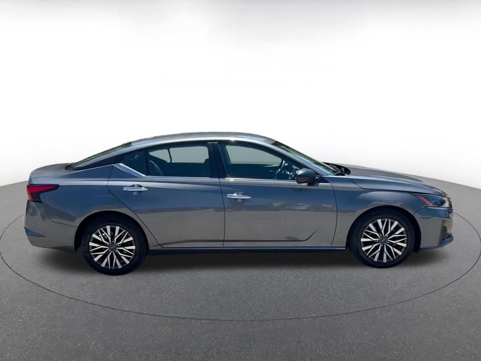 Thumbnail: 2025 Nissan Altima - 16