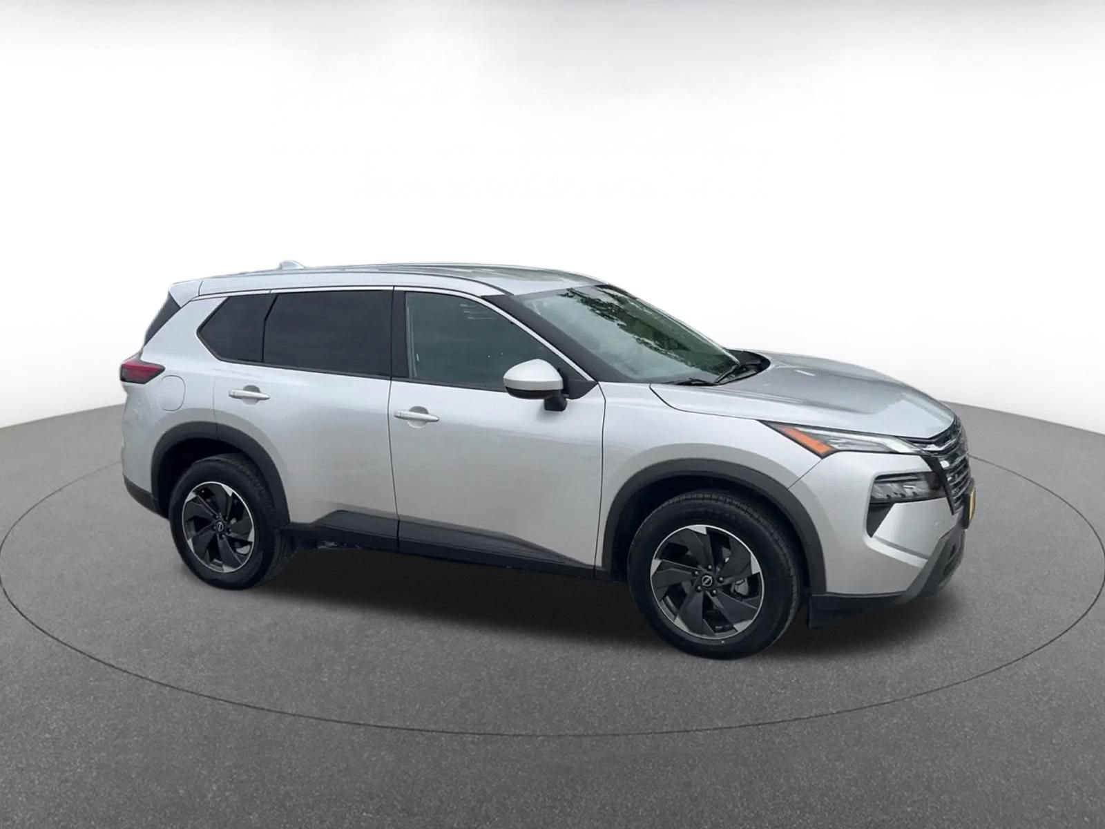 Thumbnail: 2025 Nissan Rogue - 2