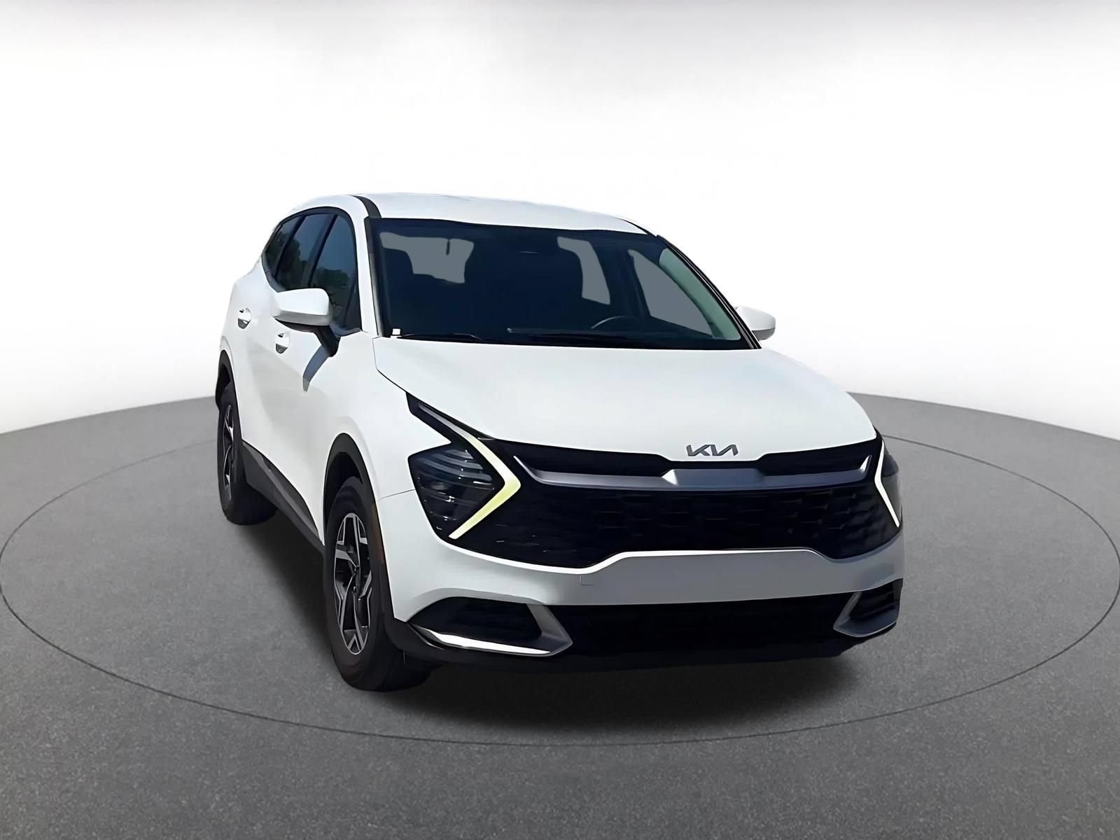 Thumbnail: 2024 Kia Sportage - 3