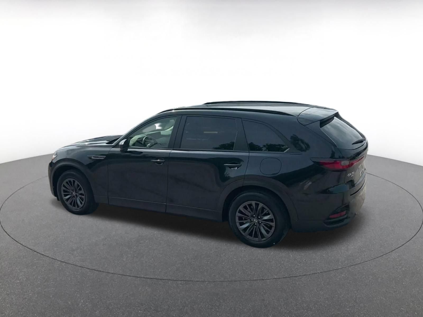 Thumbnail: 2025 Mazda CX-70 - 10