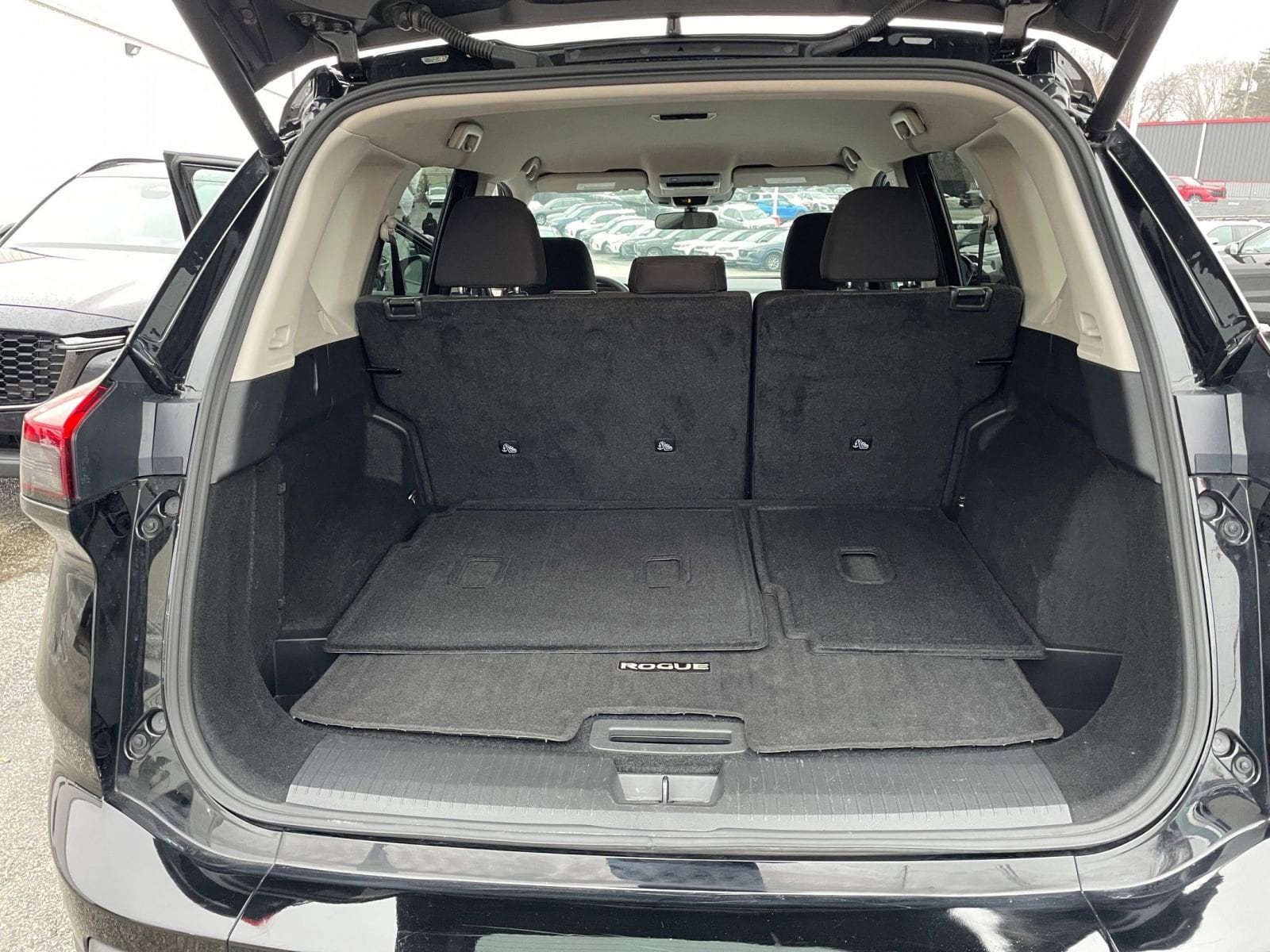 Thumbnail: 2025 Nissan Rogue - 33