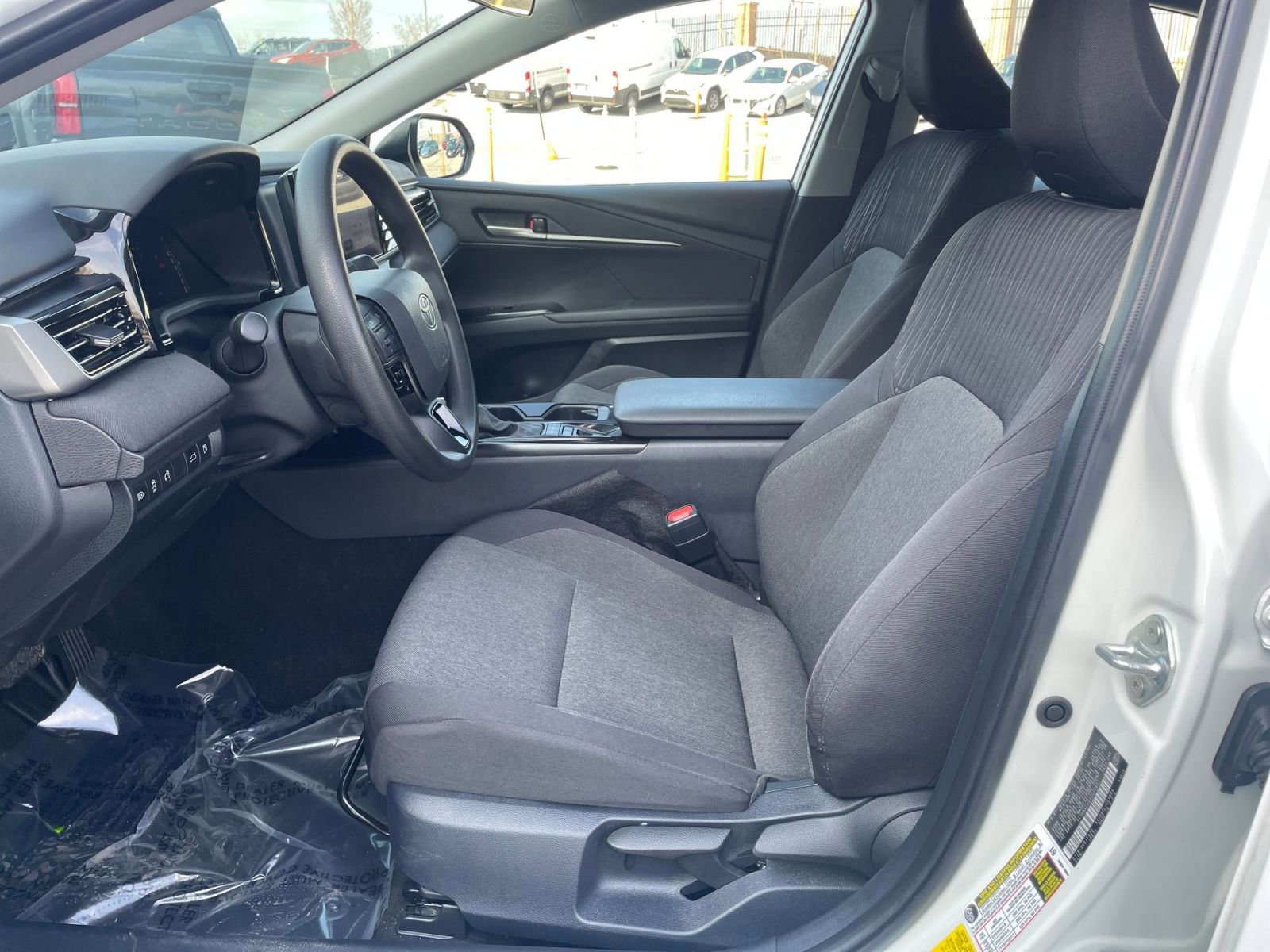 Thumbnail: 2025 Toyota Camry - 25