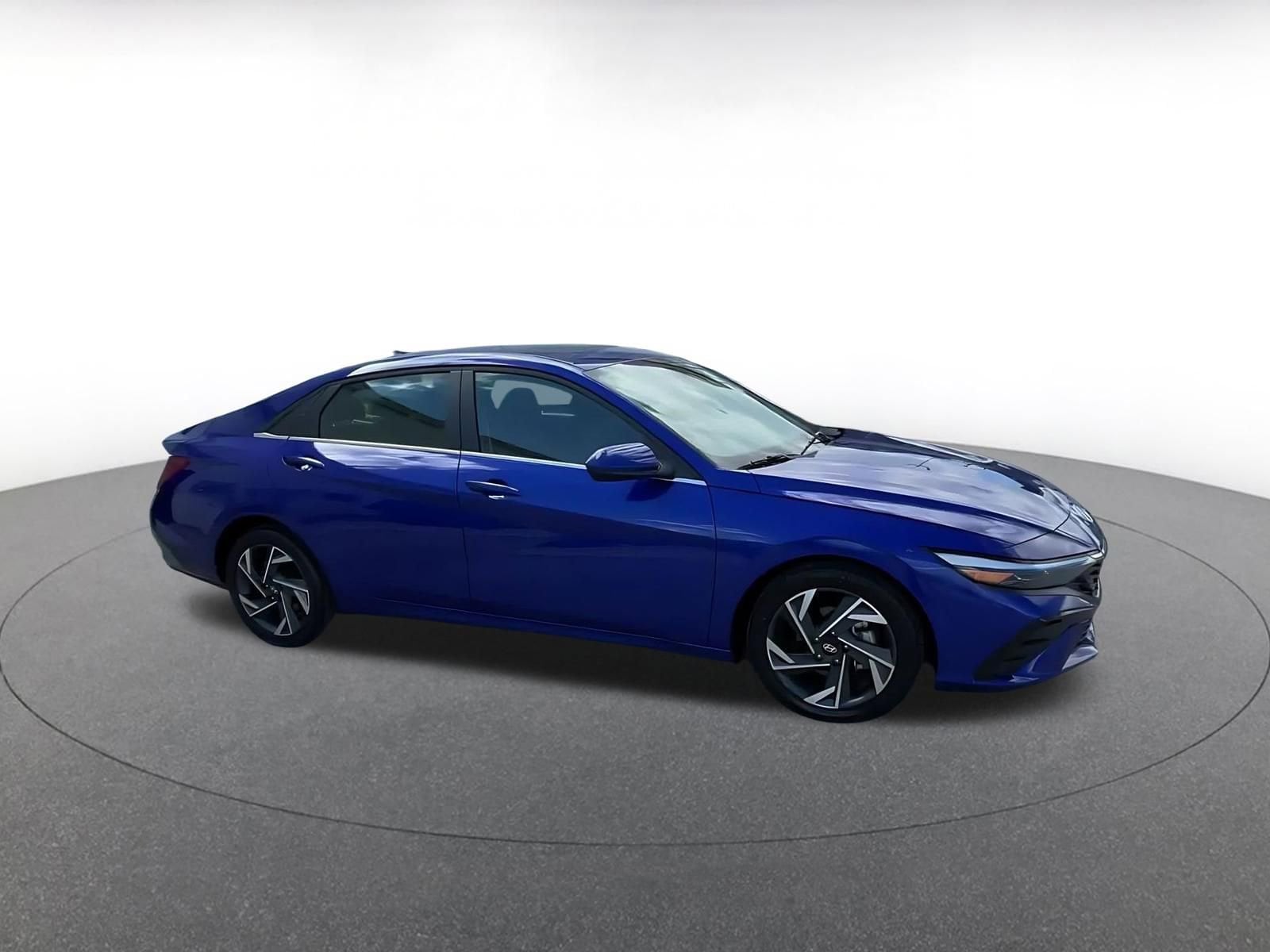 Thumbnail: 2025 Hyundai Elantra - 2