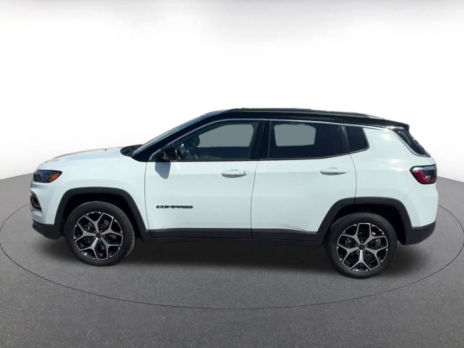 Thumbnail: 2025 Jeep Compass - 10