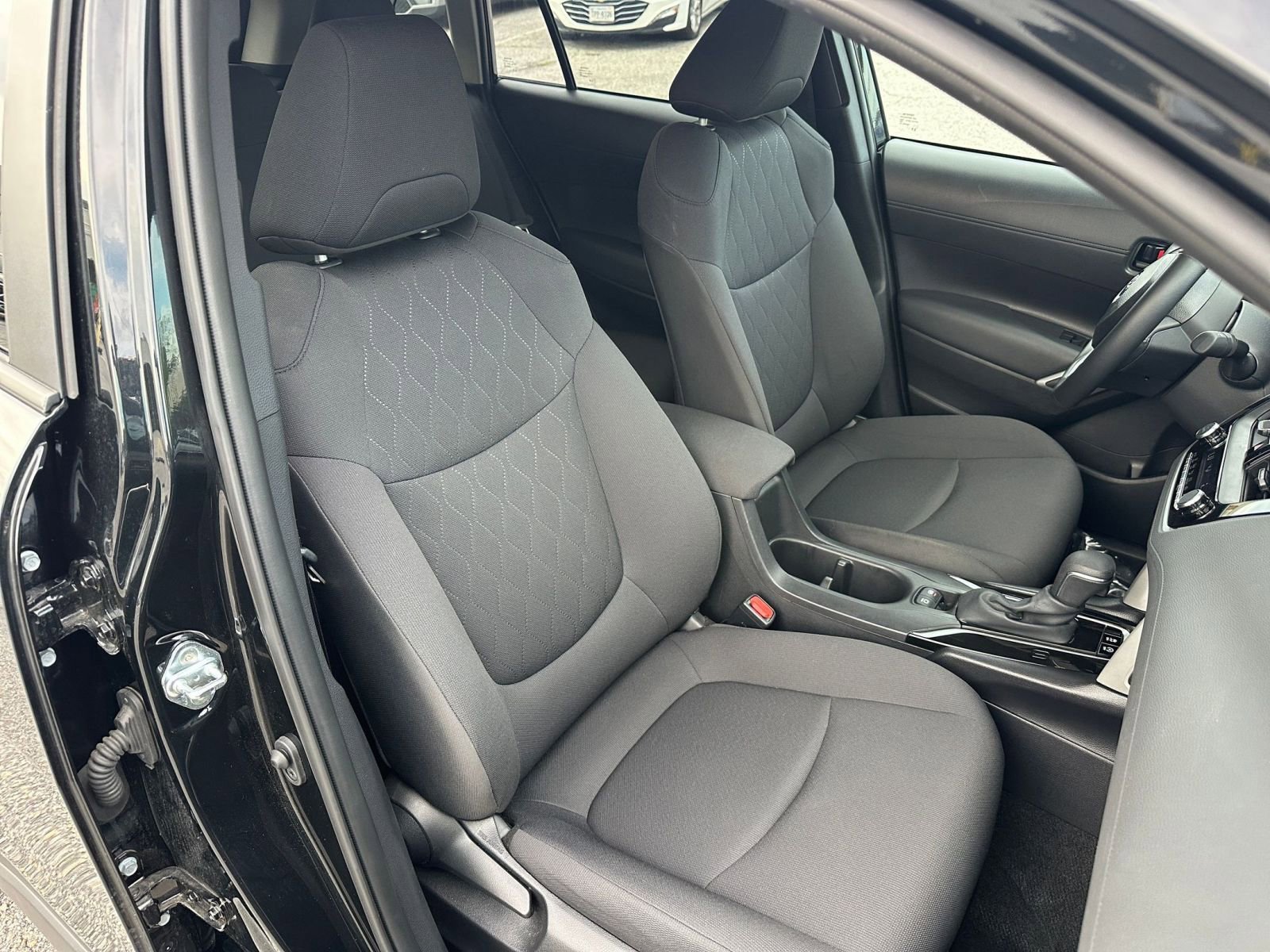 Thumbnail: 2025 Toyota Corolla Cross - 35