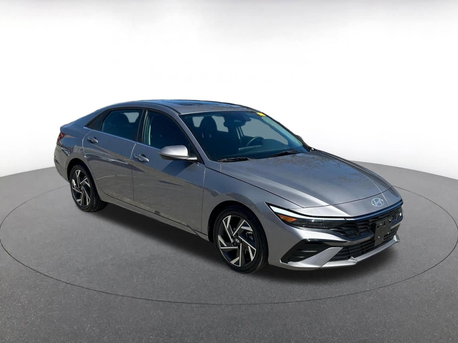 Thumbnail: 2025 Hyundai Elantra - 1
