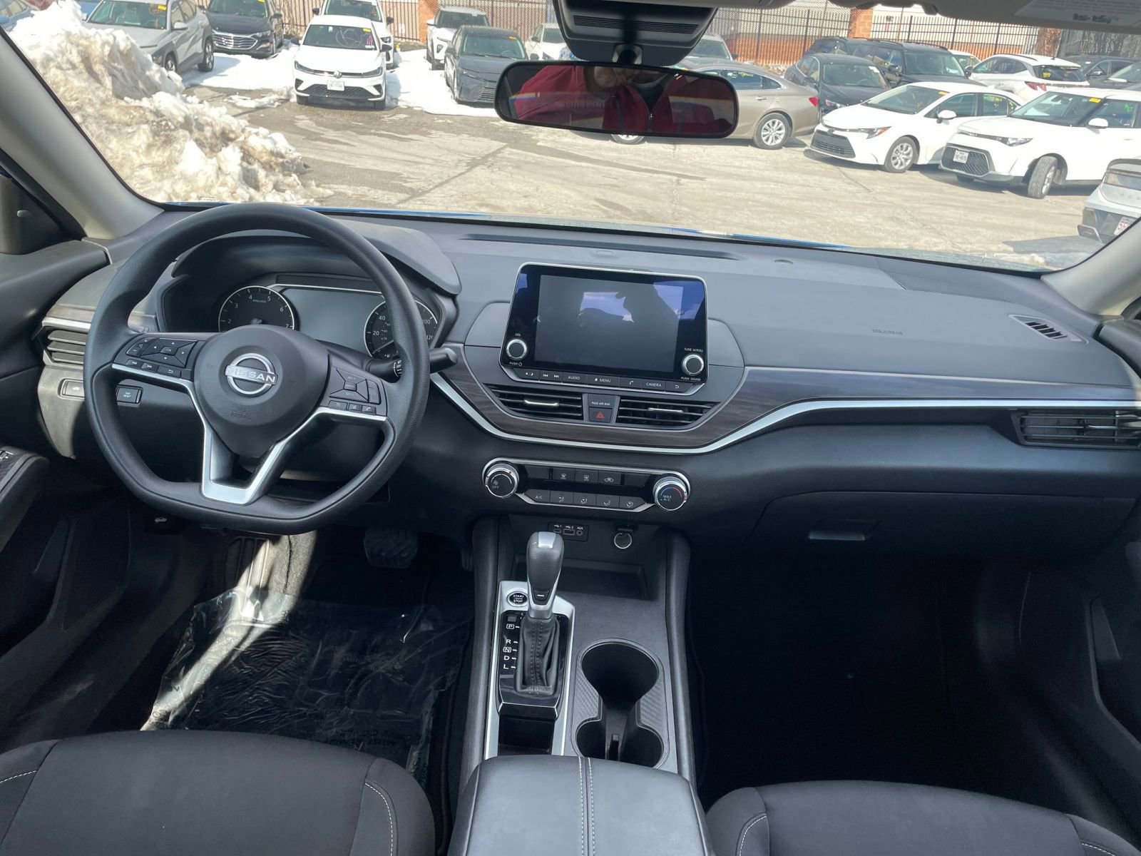 Thumbnail: 2025 Nissan Altima - 32