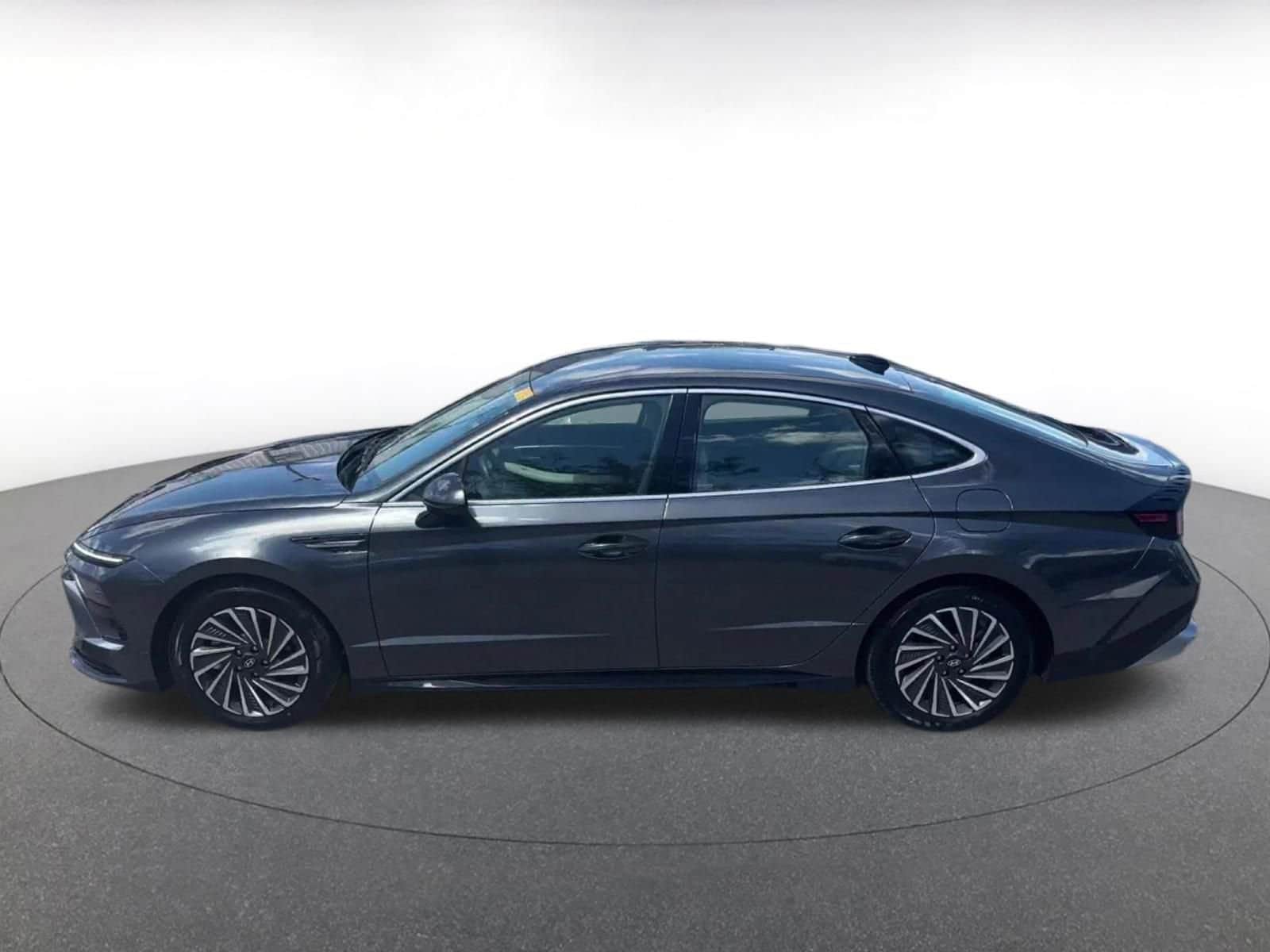 Thumbnail: 2025 Hyundai Sonata - 9