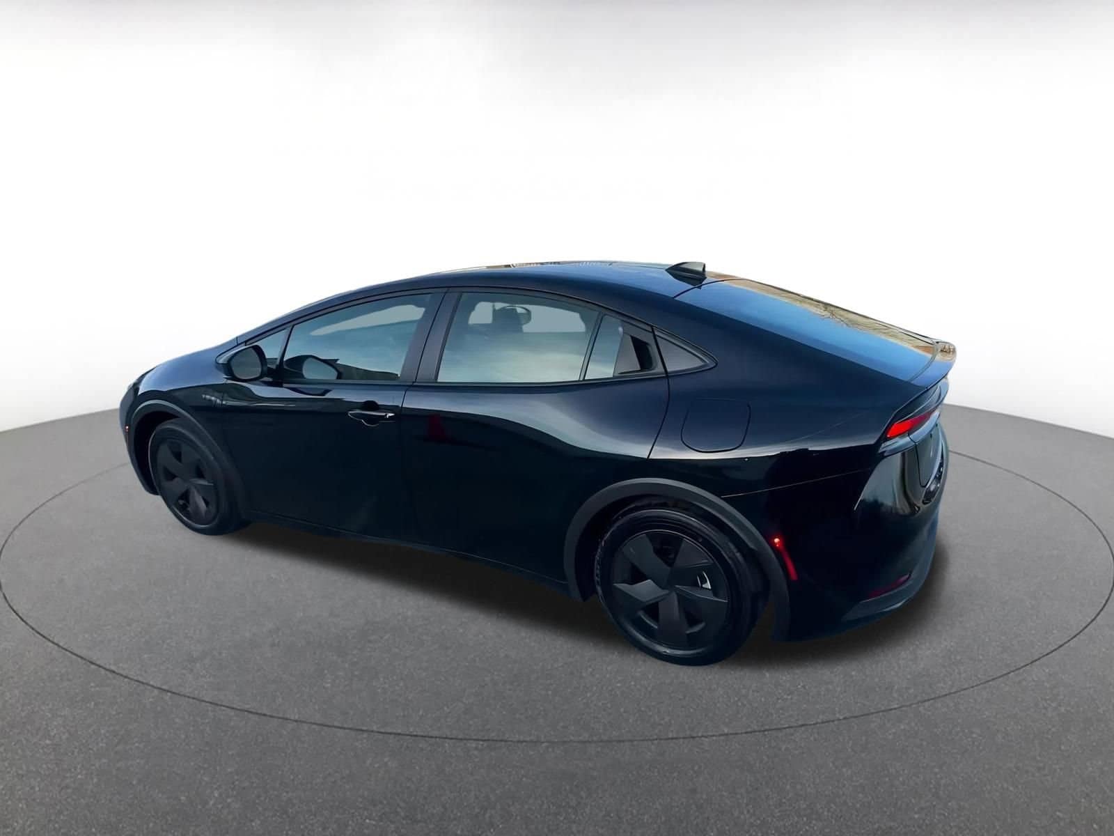 Thumbnail: 2025 Toyota Prius - 11