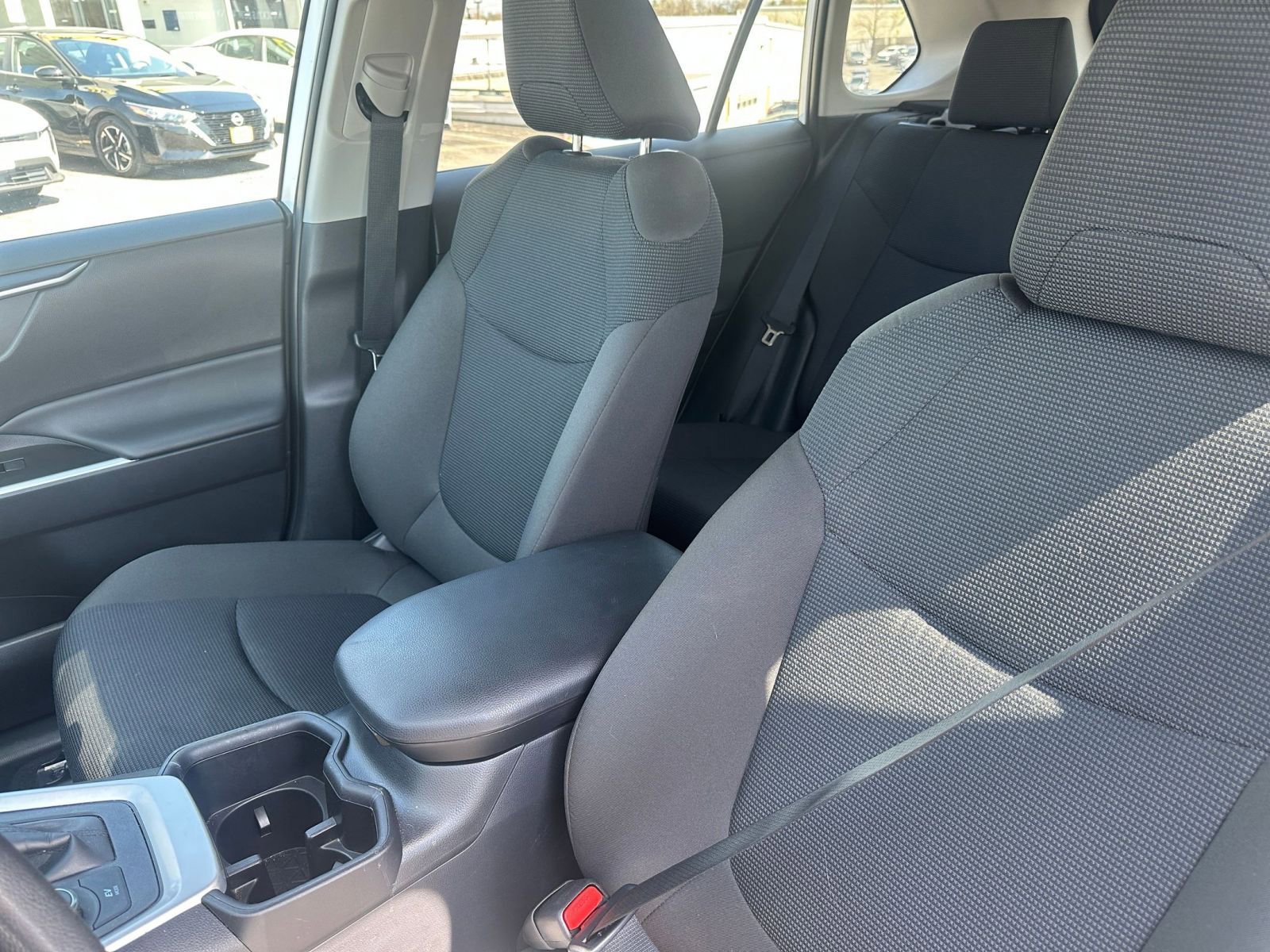 Thumbnail: 2025 Toyota RAV4 - 35