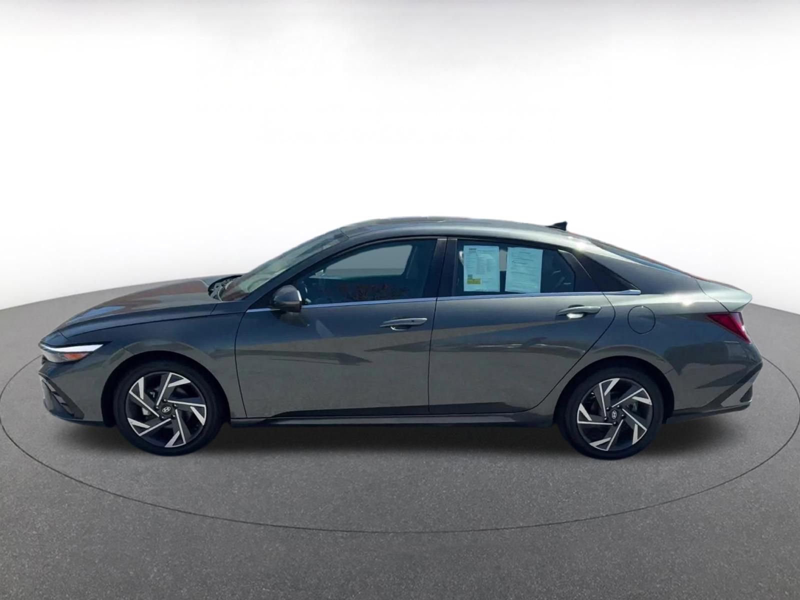 Thumbnail: 2025 Hyundai Elantra - 9