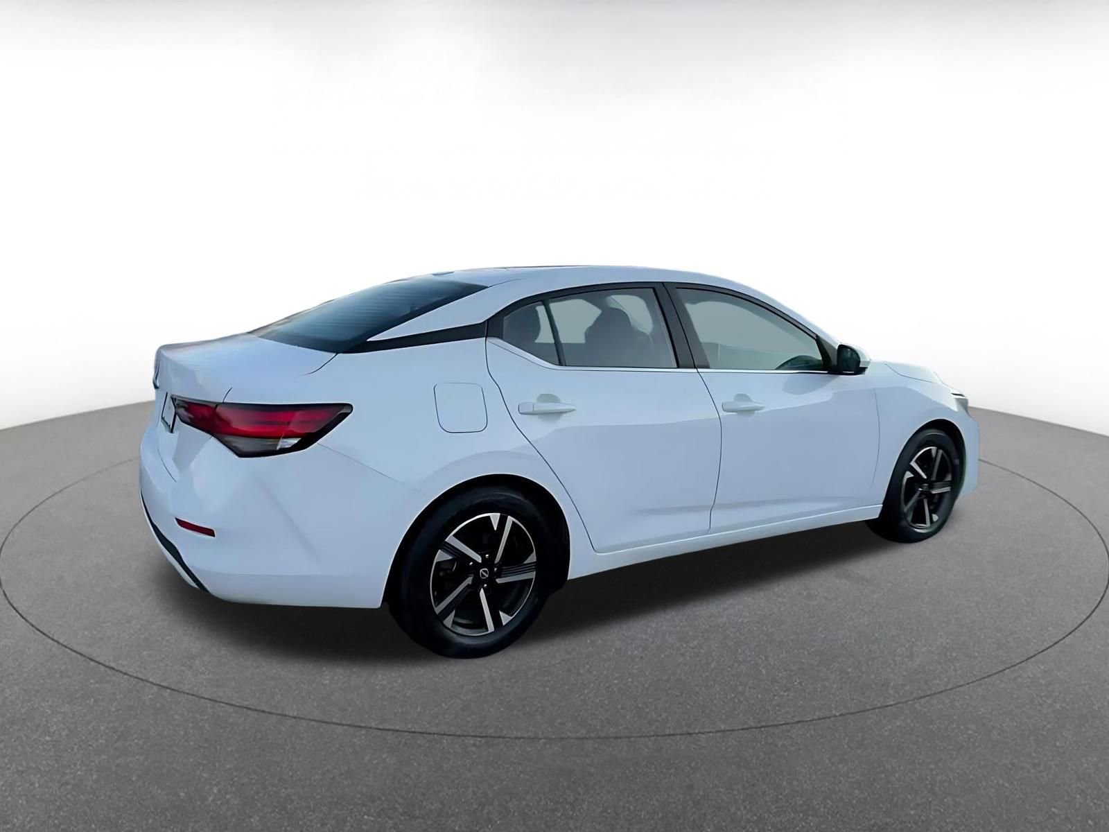 Thumbnail: 2025 Nissan Sentra - 15