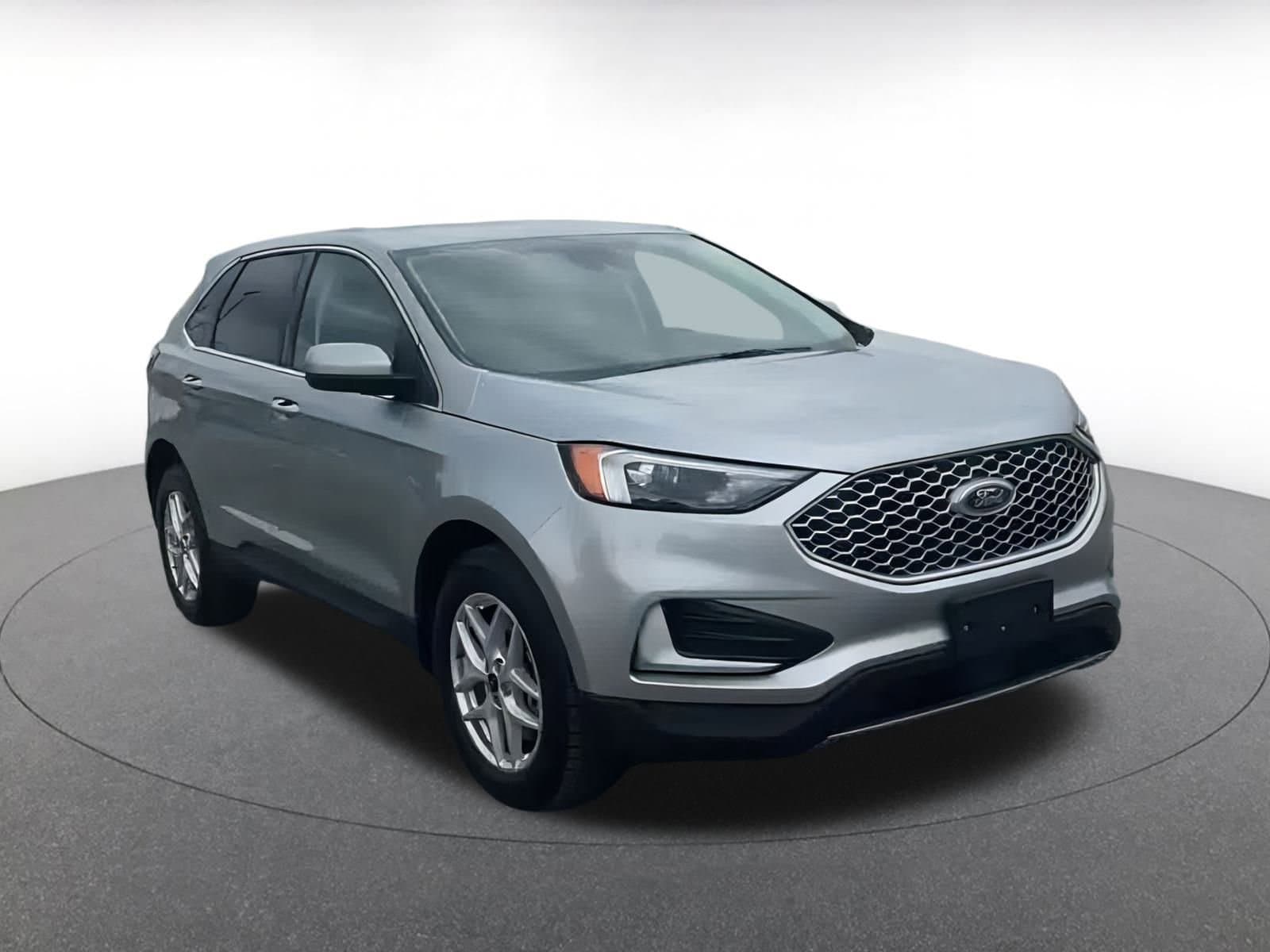 Thumbnail: 2024 Ford Edge - 3