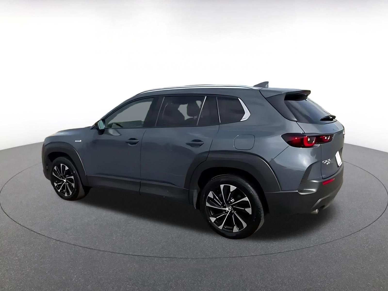 Thumbnail: 2025 Mazda CX-50 - 10