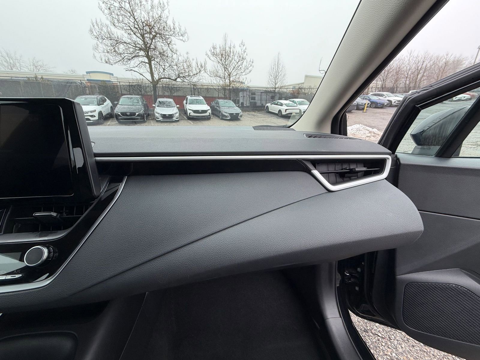 Thumbnail: 2025 Toyota Corolla - 34