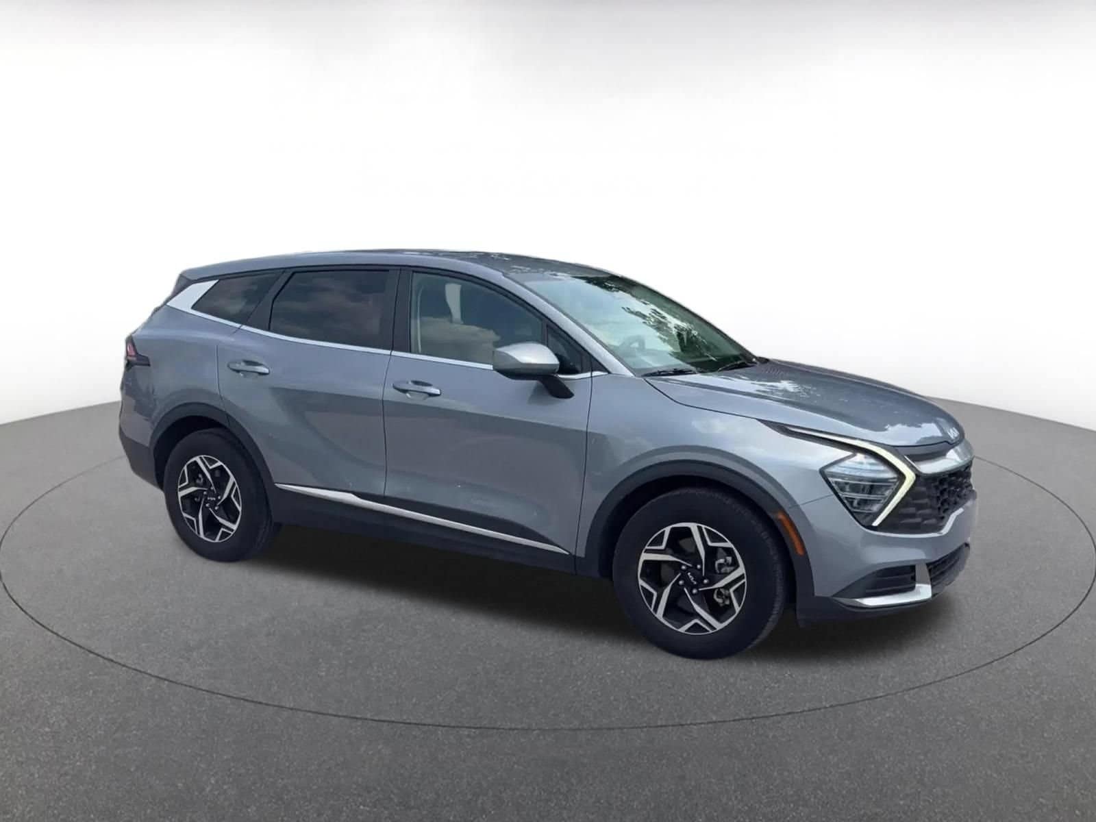 Thumbnail: 2025 Kia Sportage - 2