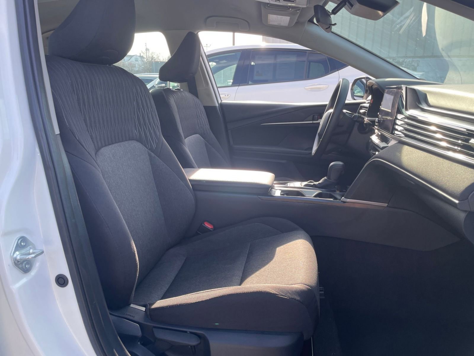 Thumbnail: 2025 Toyota Camry - 35