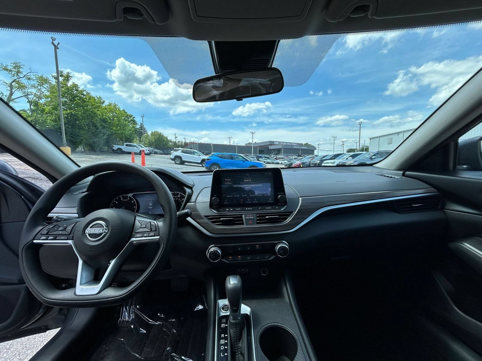 Thumbnail: 2025 Nissan Altima - 23