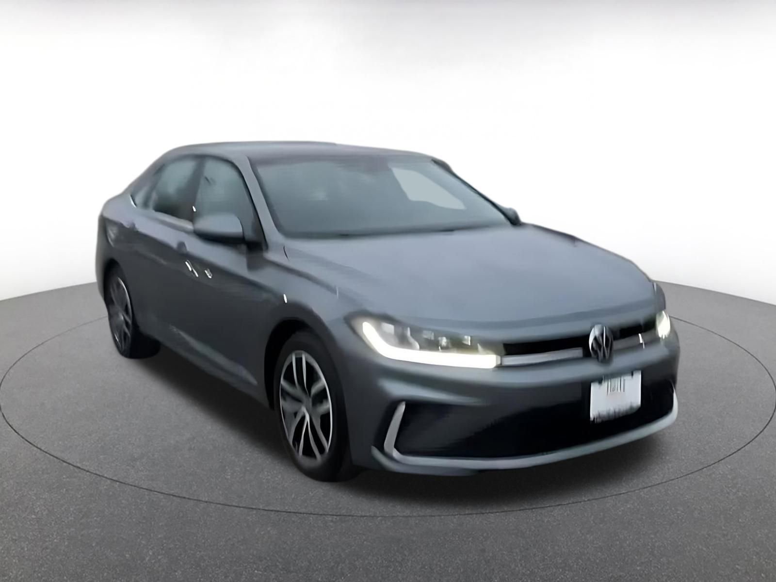 Thumbnail: 2025 Volkswagen Jetta - 3