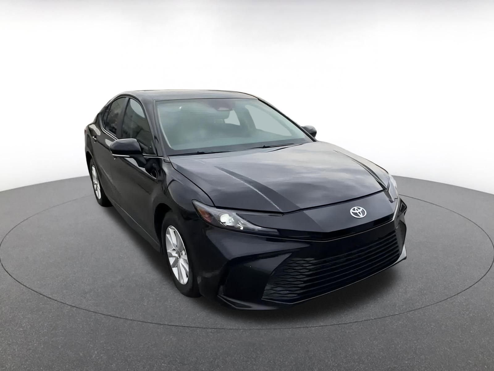 Thumbnail: 2025 Toyota Camry - 3