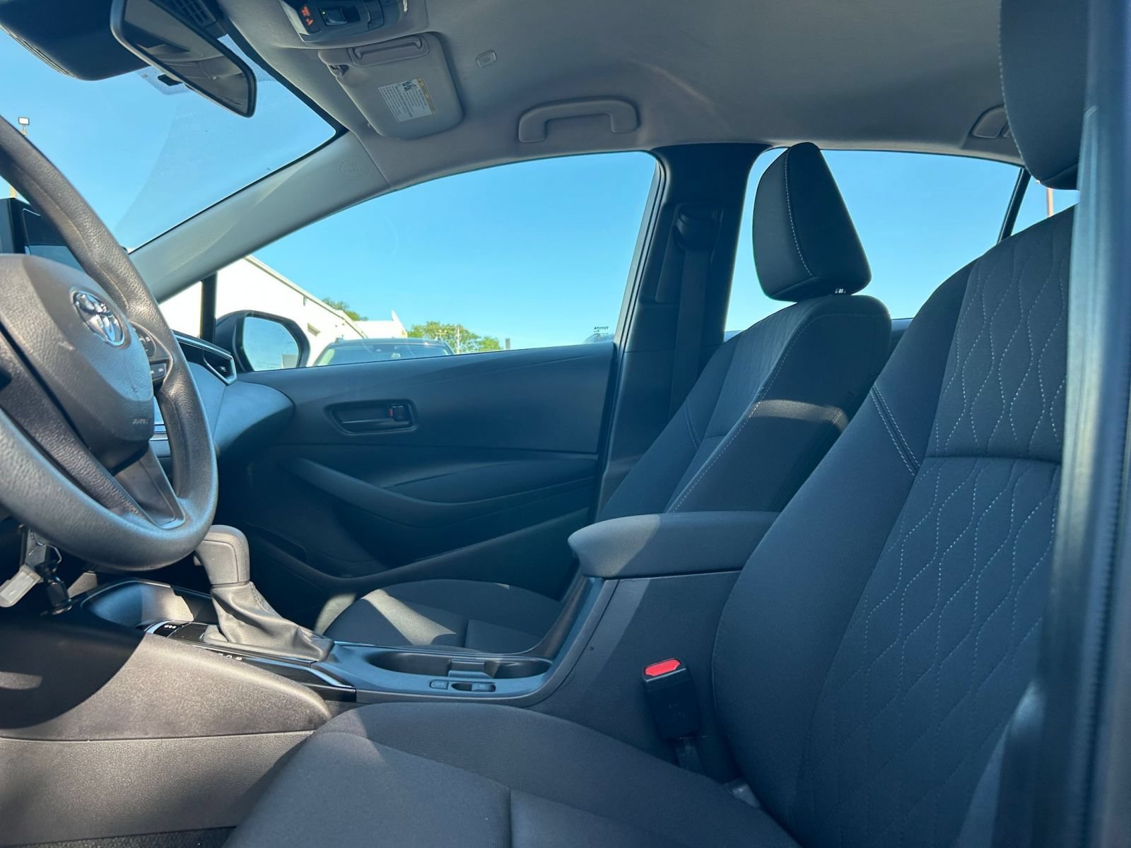 Thumbnail: 2025 Toyota Corolla - 18