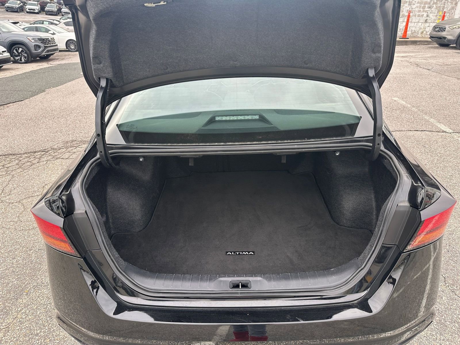 Thumbnail: 2025 Nissan Altima - 29