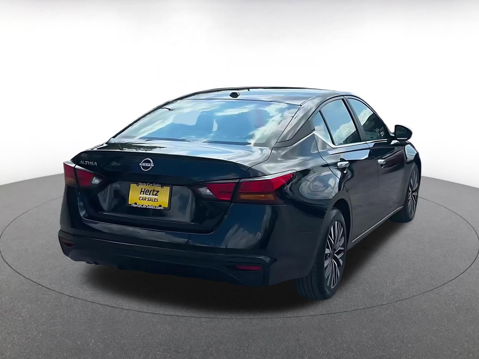 Thumbnail: 2025 Nissan Altima - 14