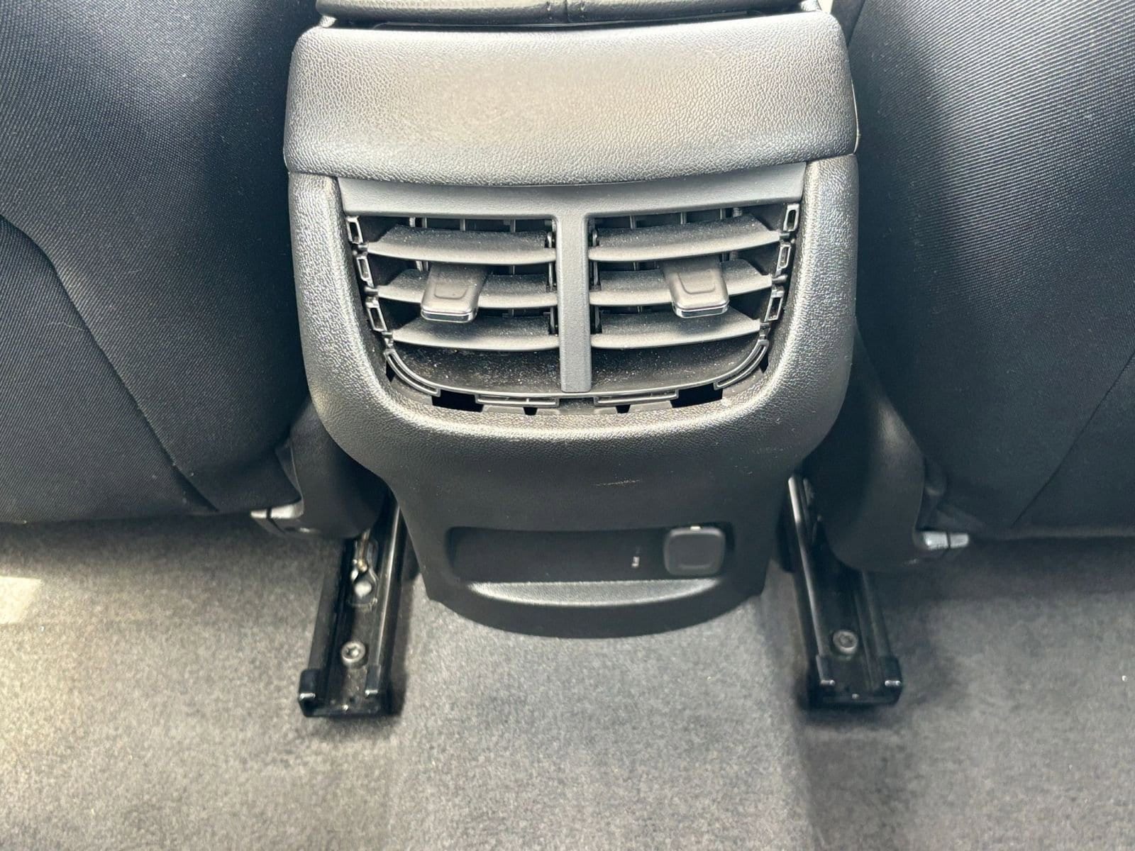 Thumbnail: 2023 Chevrolet Malibu - 24