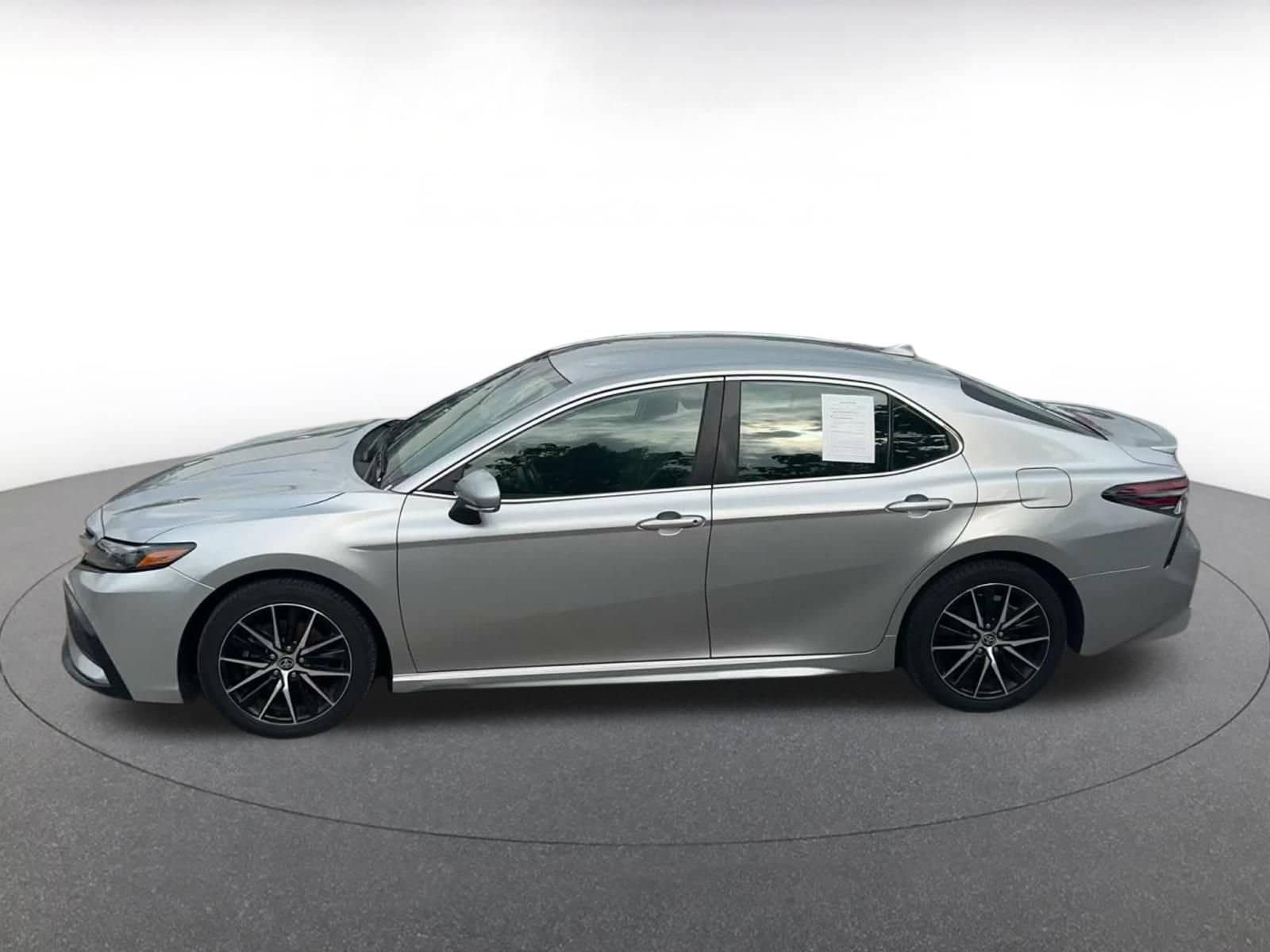 Thumbnail: 2024 Toyota Camry - 8