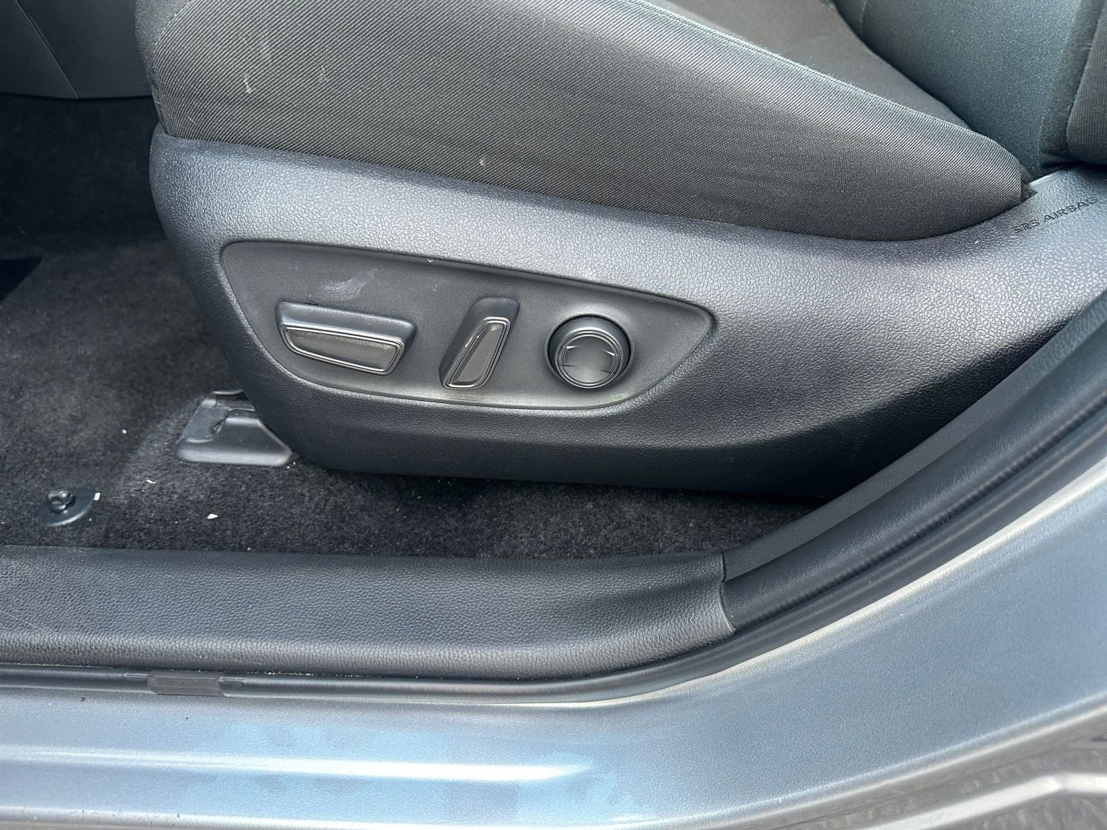 Thumbnail: 2025 Toyota RAV4 - 23