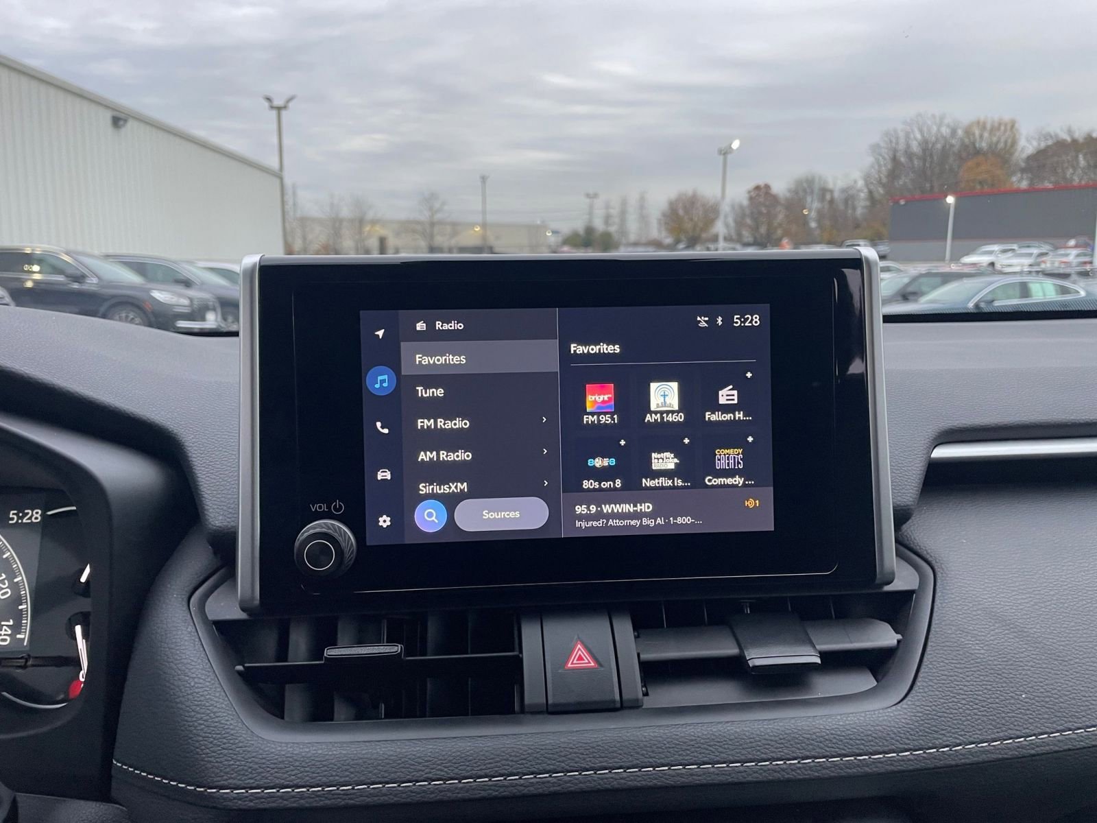 Thumbnail: 2025 Toyota RAV4 - 21