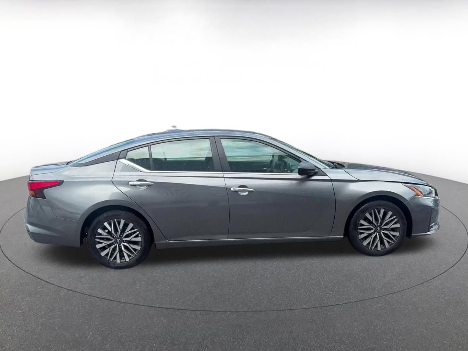 Thumbnail: 2025 Nissan Altima - 15