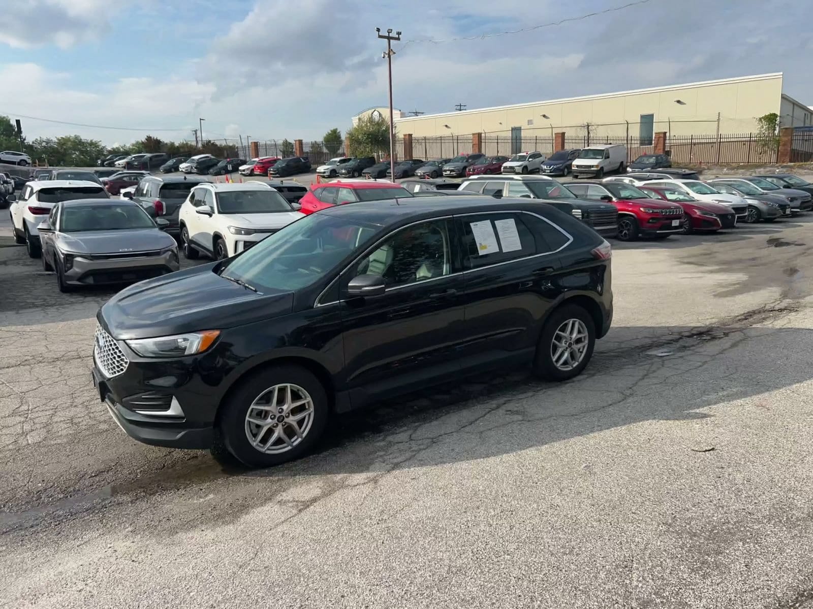 Thumbnail: 2023 Ford Edge - 7