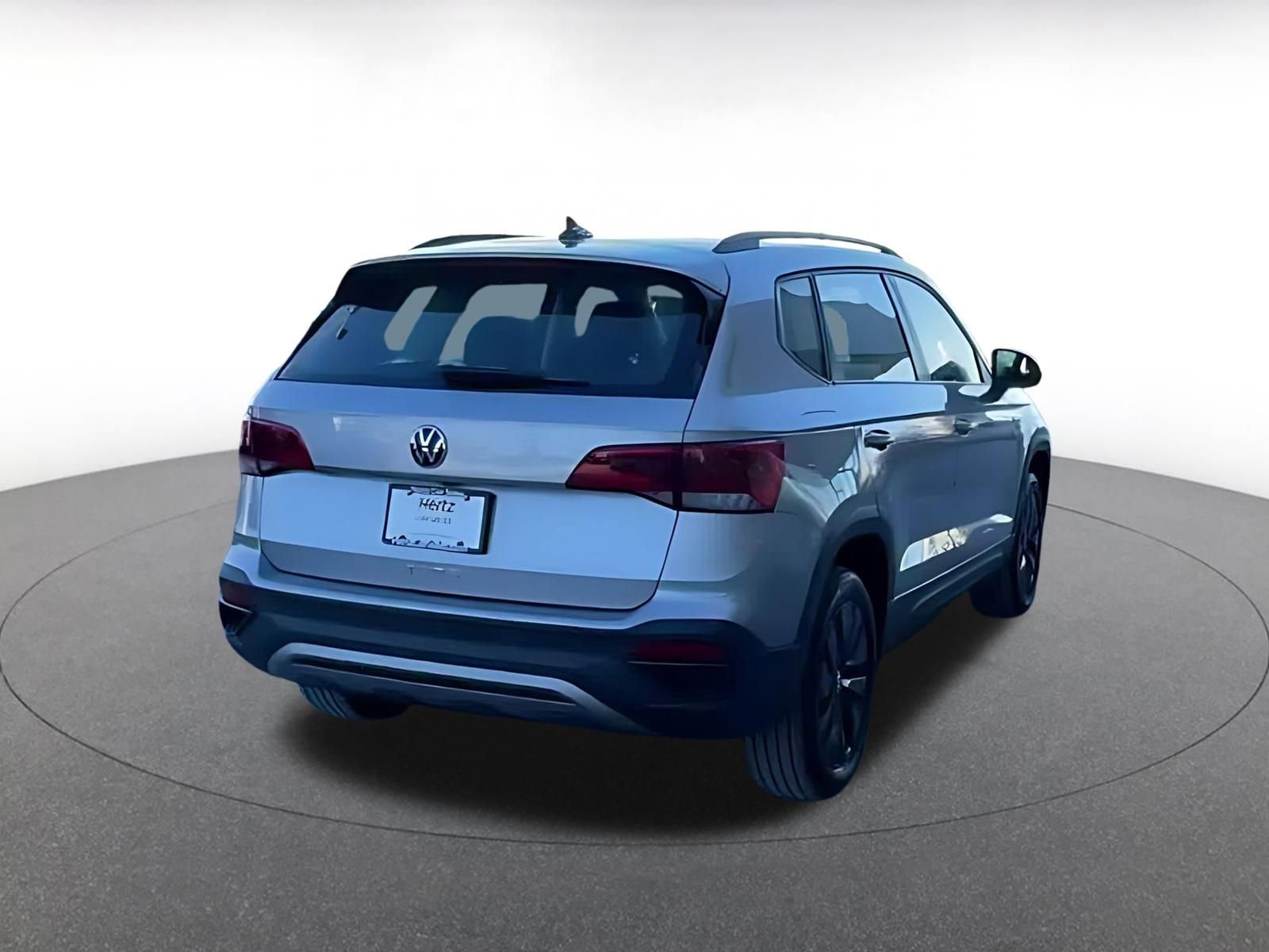 Thumbnail: 2024 Volkswagen Taos - 10