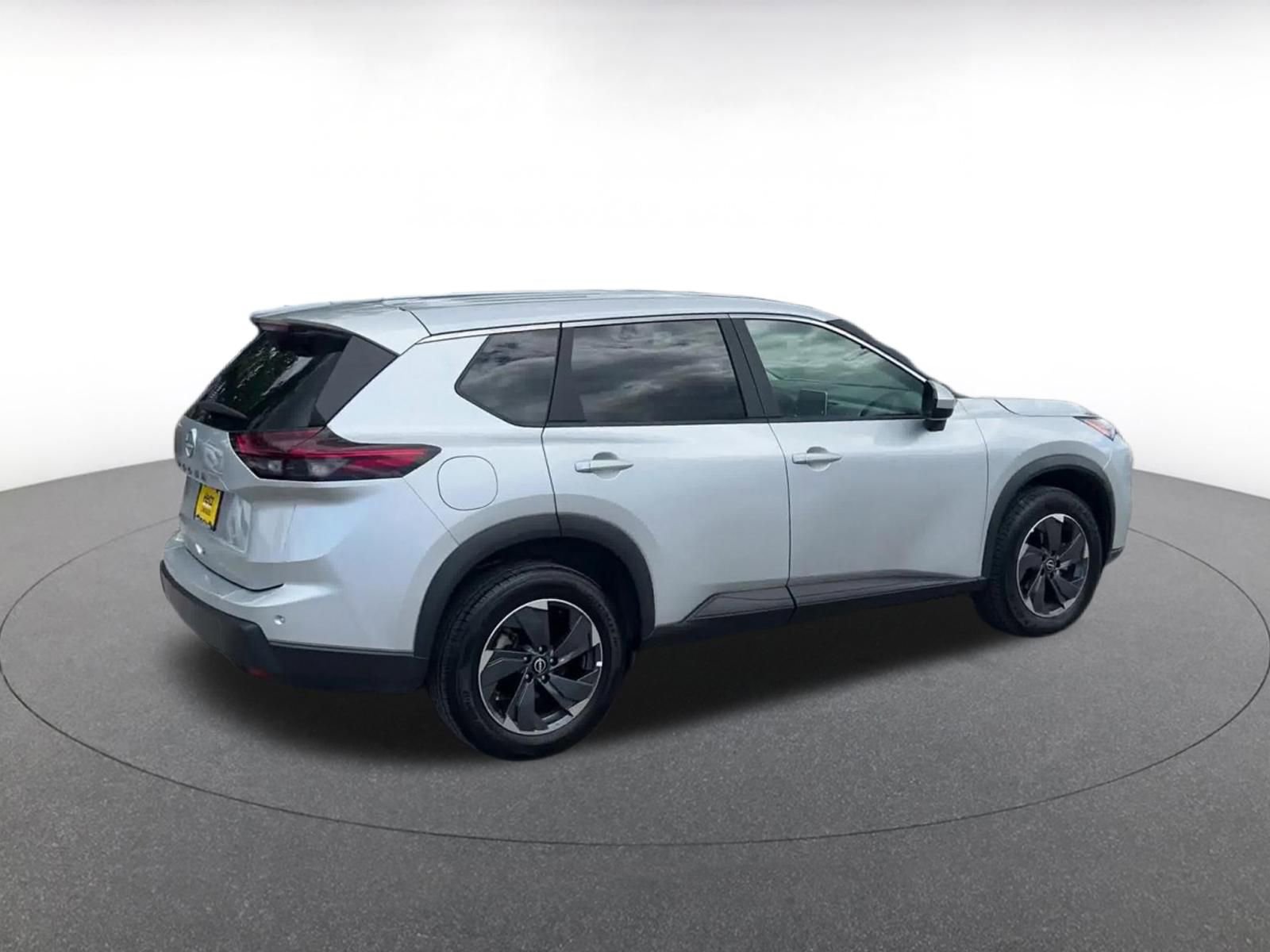 Thumbnail: 2025 Nissan Rogue - 15
