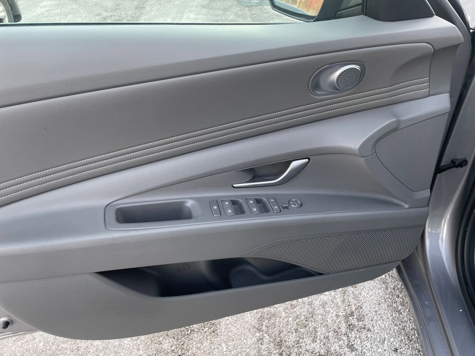 Thumbnail: 2025 Hyundai Elantra - 18