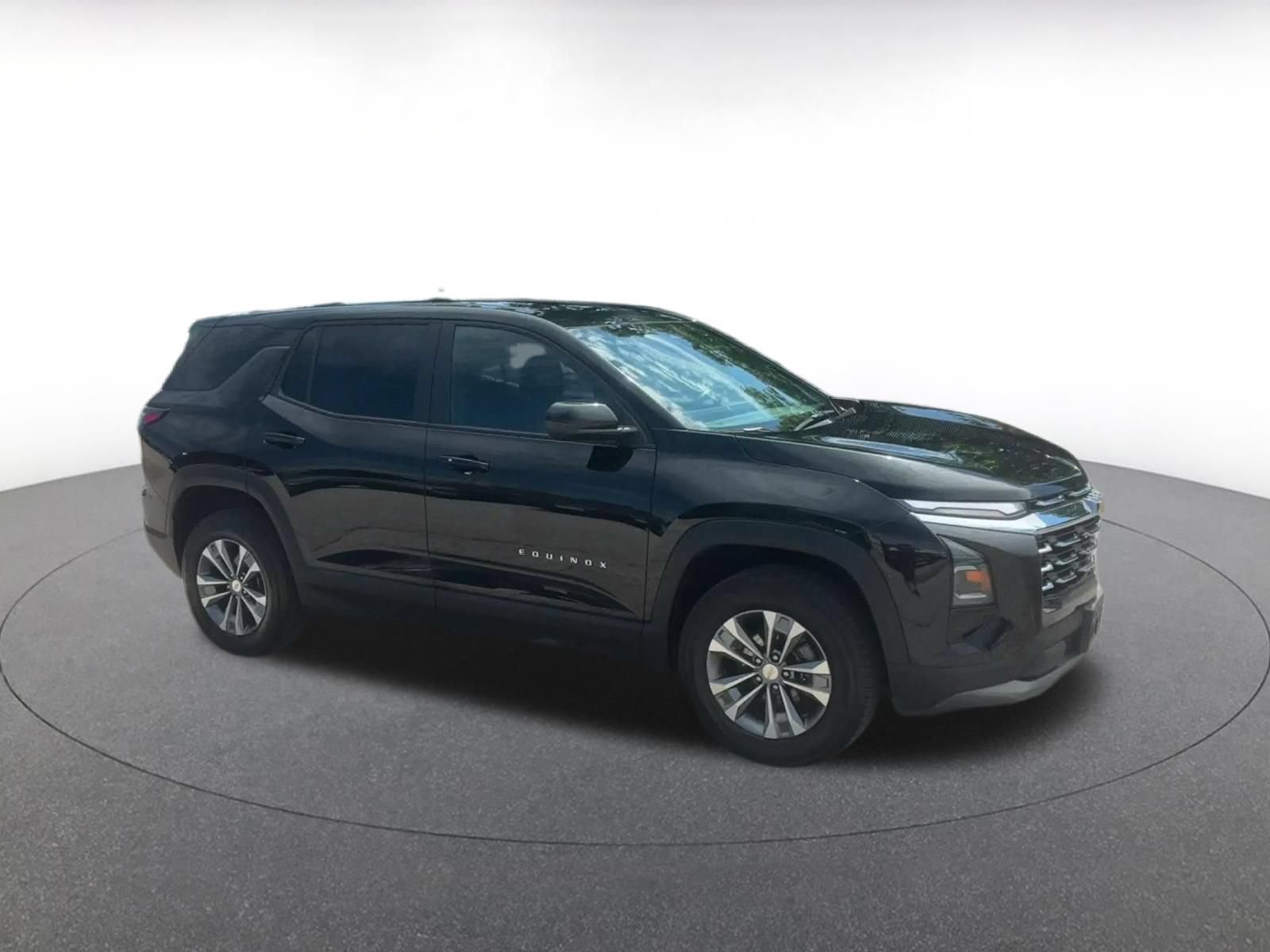 Thumbnail: 2025 Chevrolet Equinox - 2