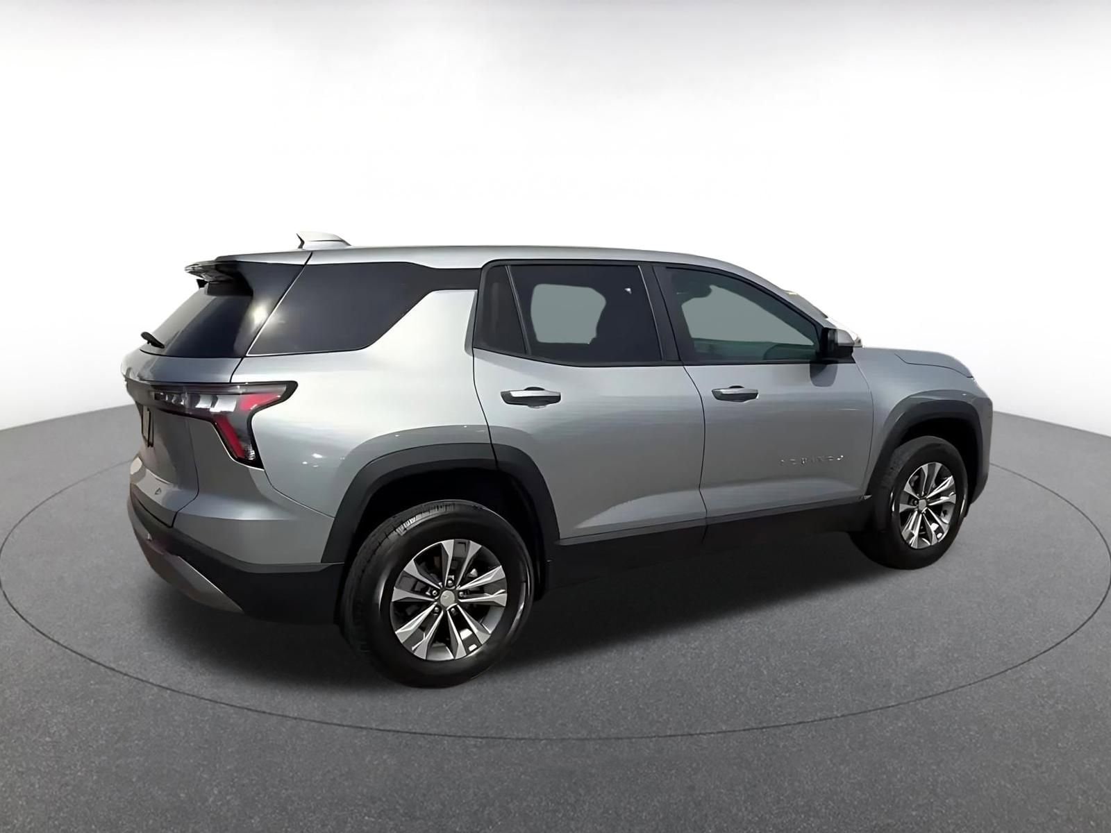 Thumbnail: 2025 Chevrolet Equinox - 14