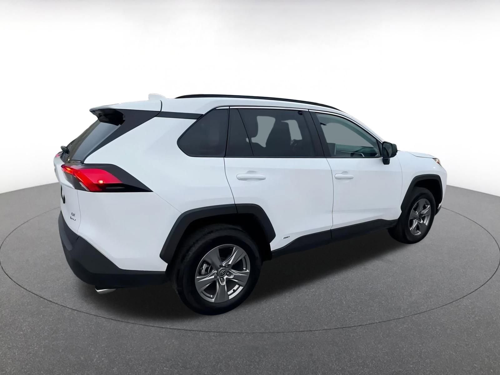Thumbnail: 2025 Toyota RAV4 - 15