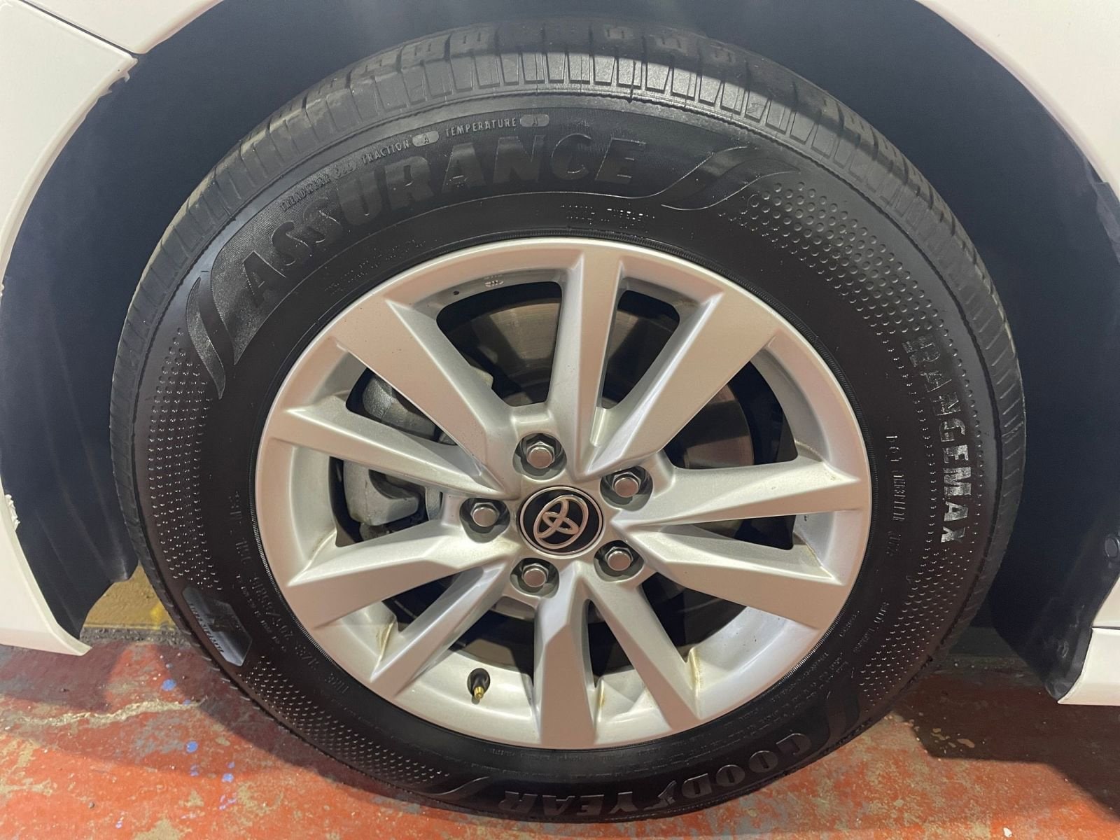 Thumbnail: 2025 Toyota Camry - 29