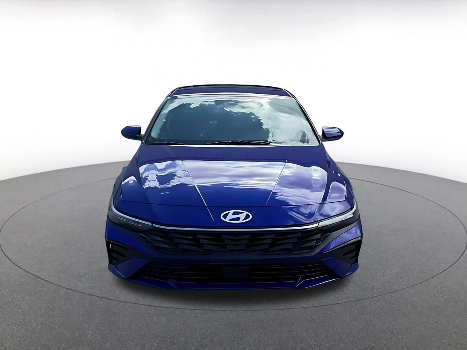 Thumbnail: 2025 Hyundai Elantra - 4