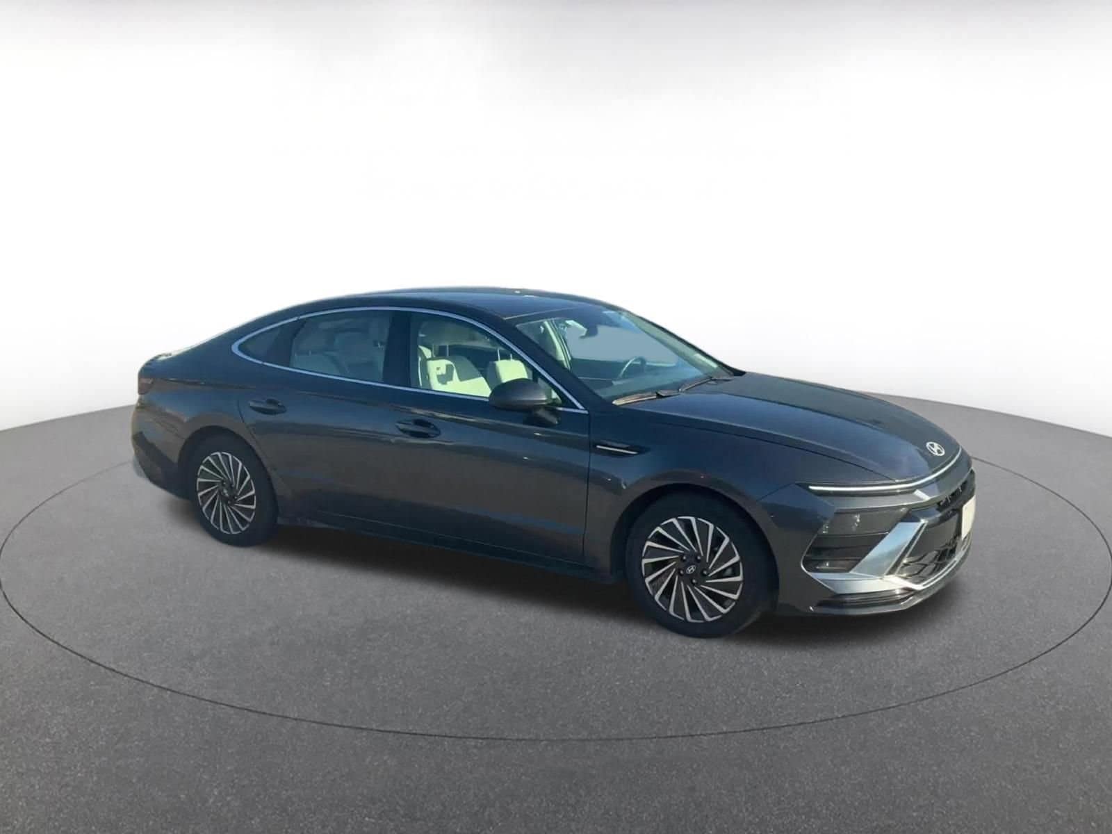 Thumbnail: 2025 Hyundai Sonata - 2