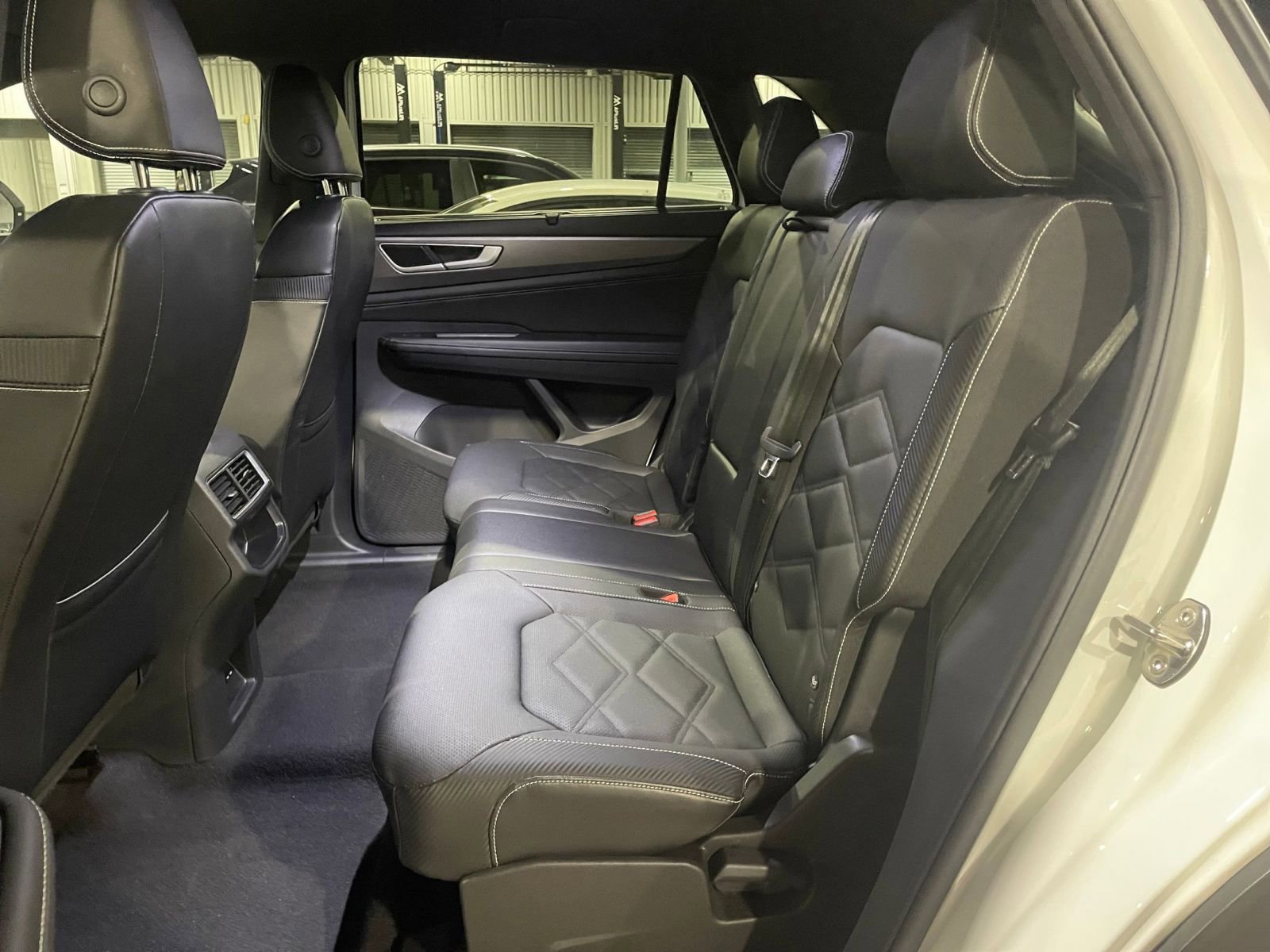 Thumbnail: 2025 Volkswagen Atlas - 25