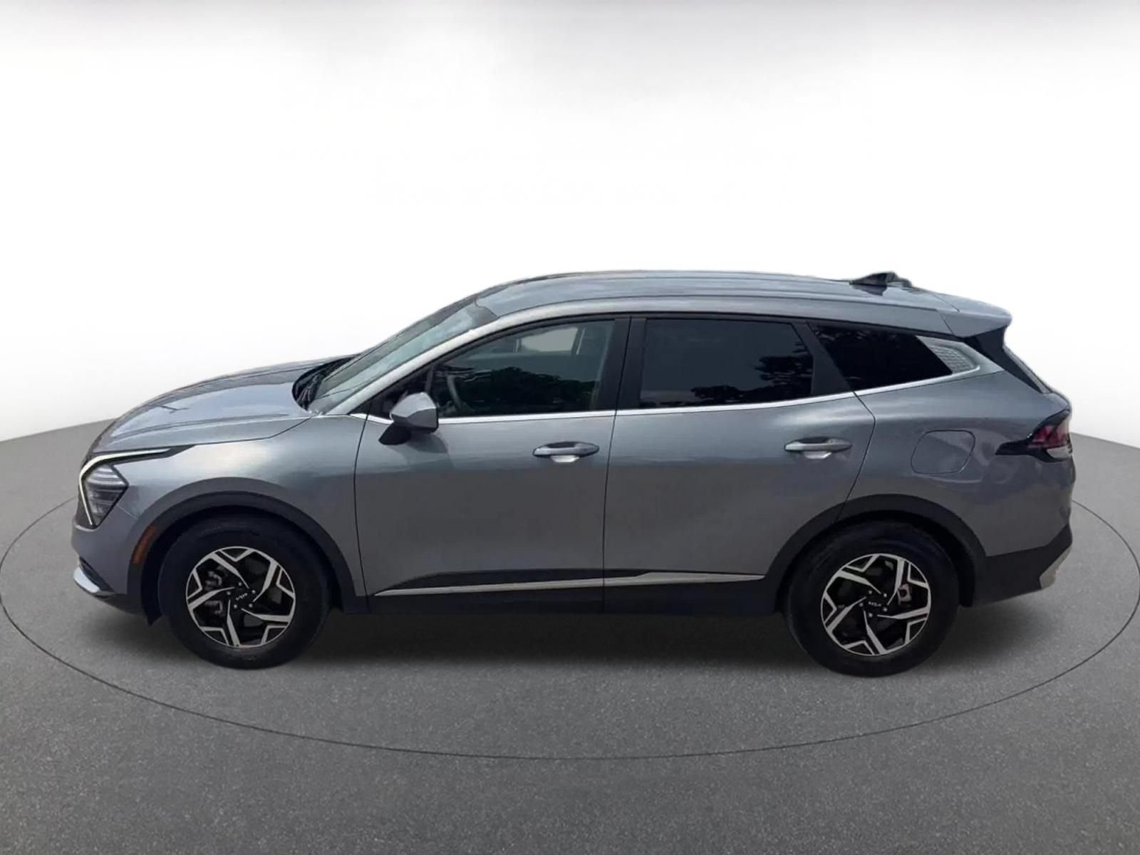 Thumbnail: 2025 Kia Sportage - 9
