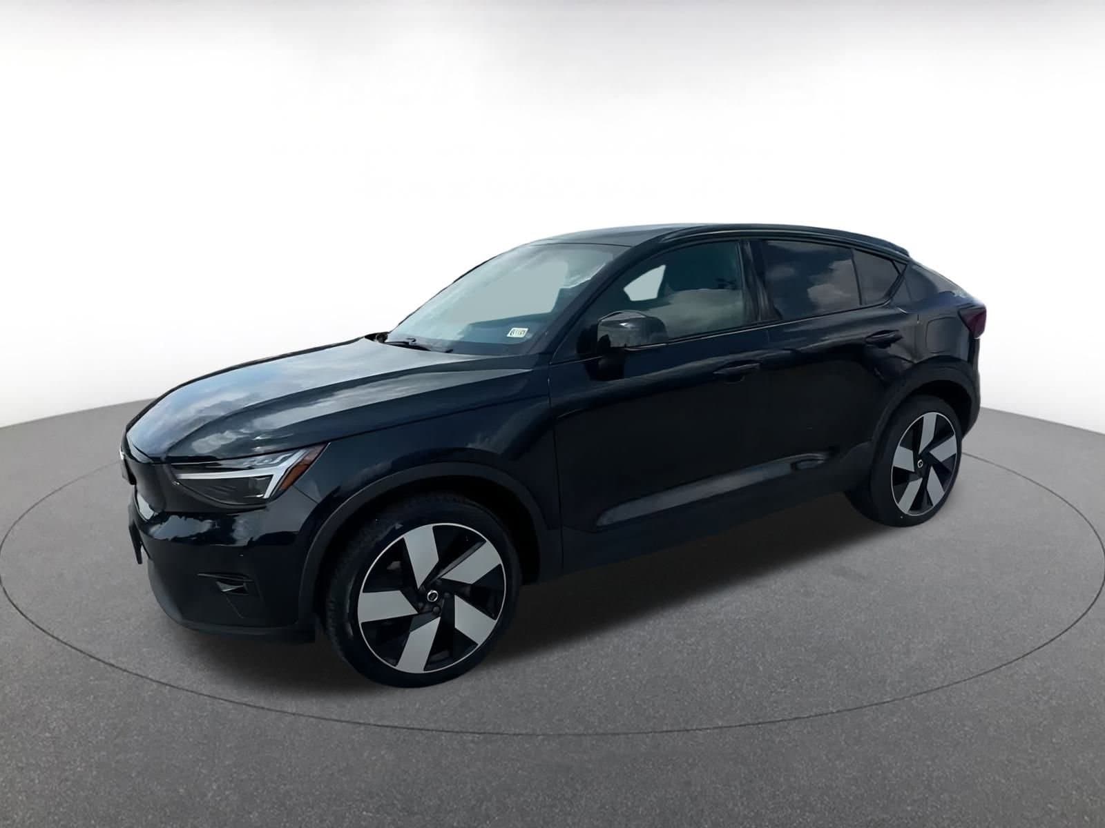 Thumbnail: 2023 Volvo C40 - 8