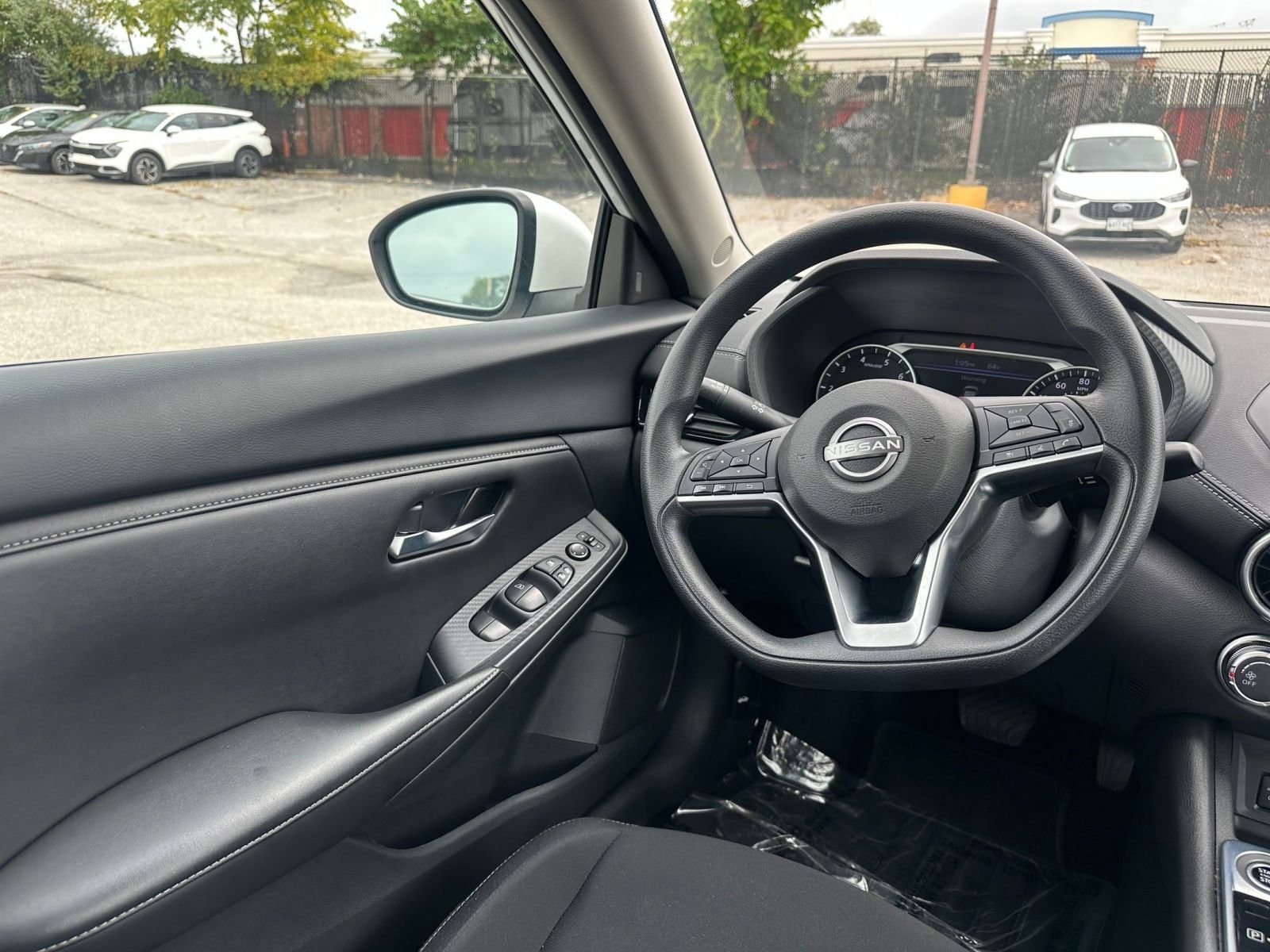 Thumbnail: 2024 Nissan Sentra - 32