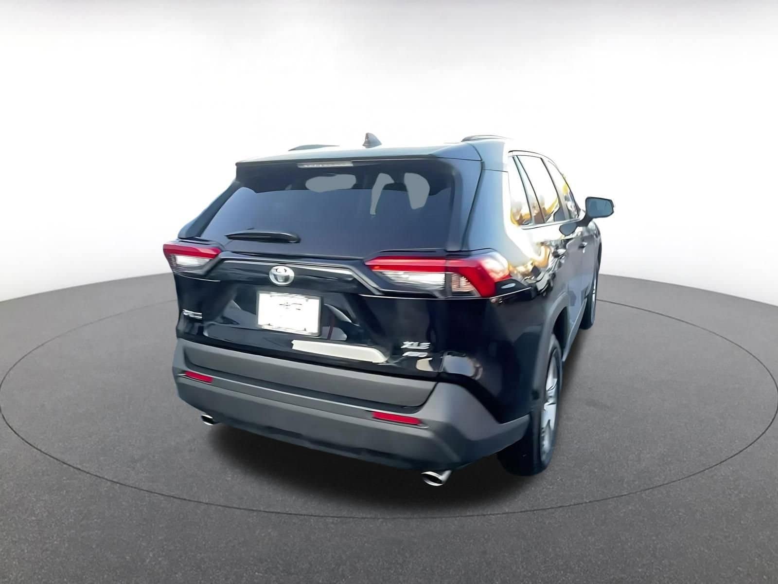 Thumbnail: 2025 Toyota RAV4 - 14