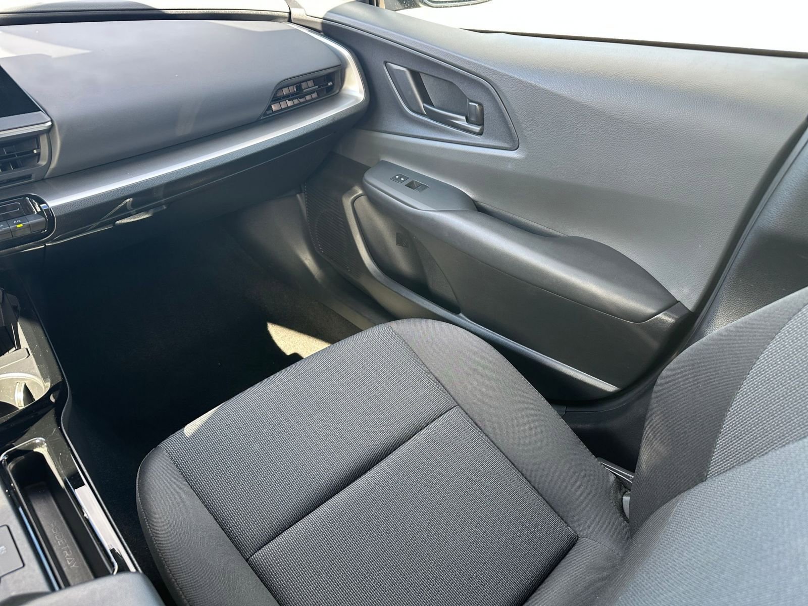 Thumbnail: 2025 Toyota Prius - 30