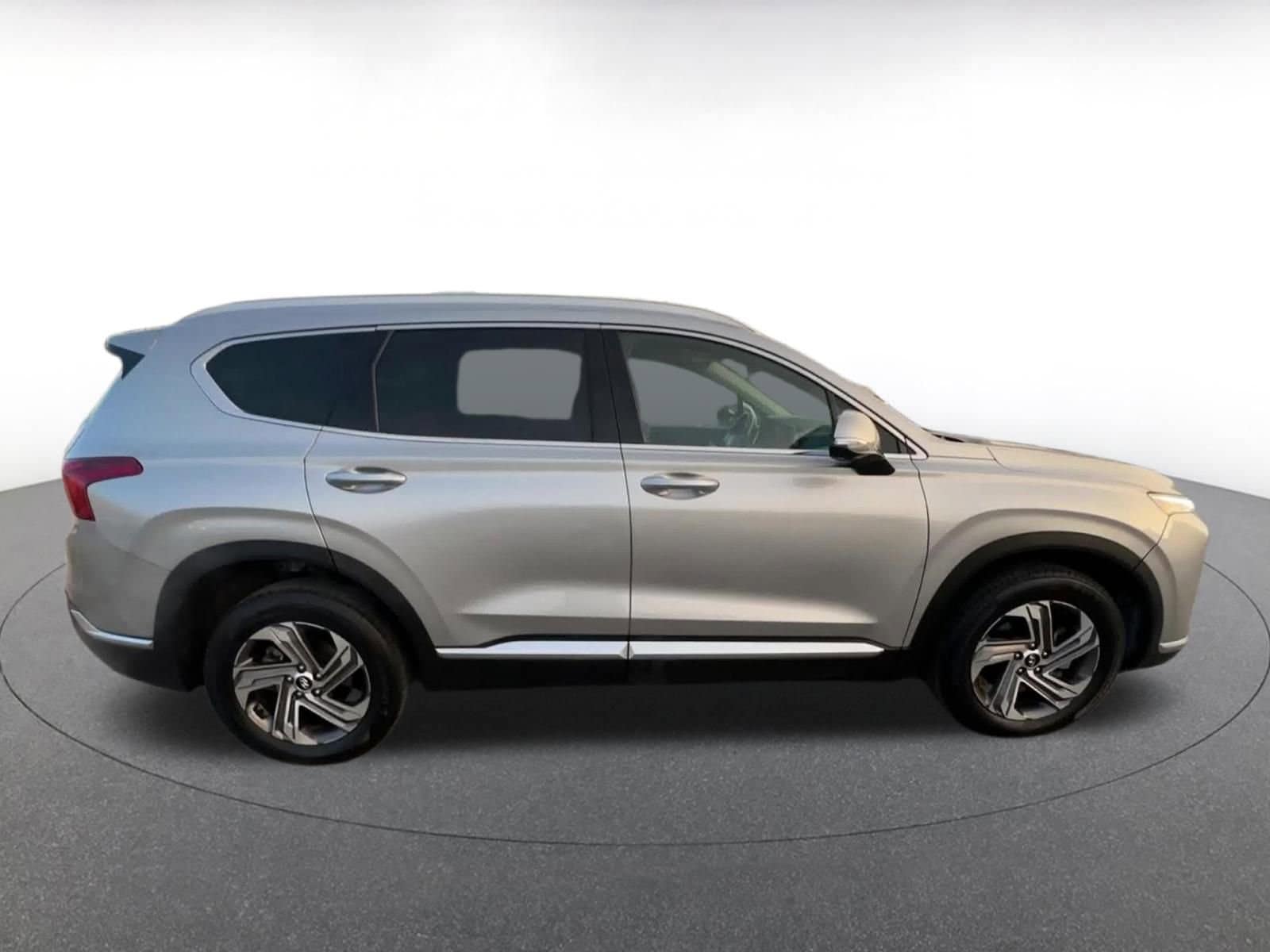 Thumbnail: 2023 Hyundai Santa Fe - 16